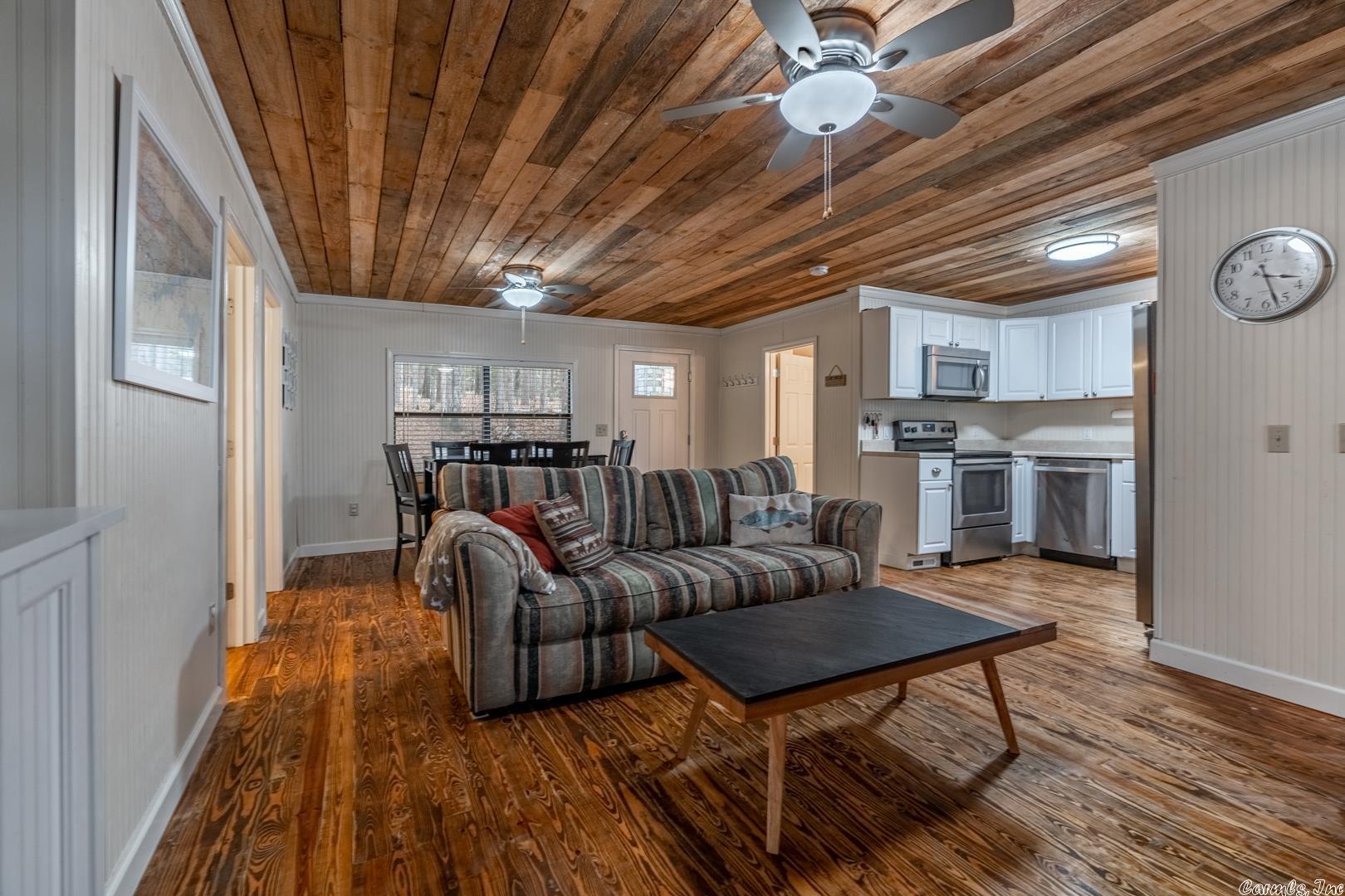 SMITH SEQUOIA - Residential