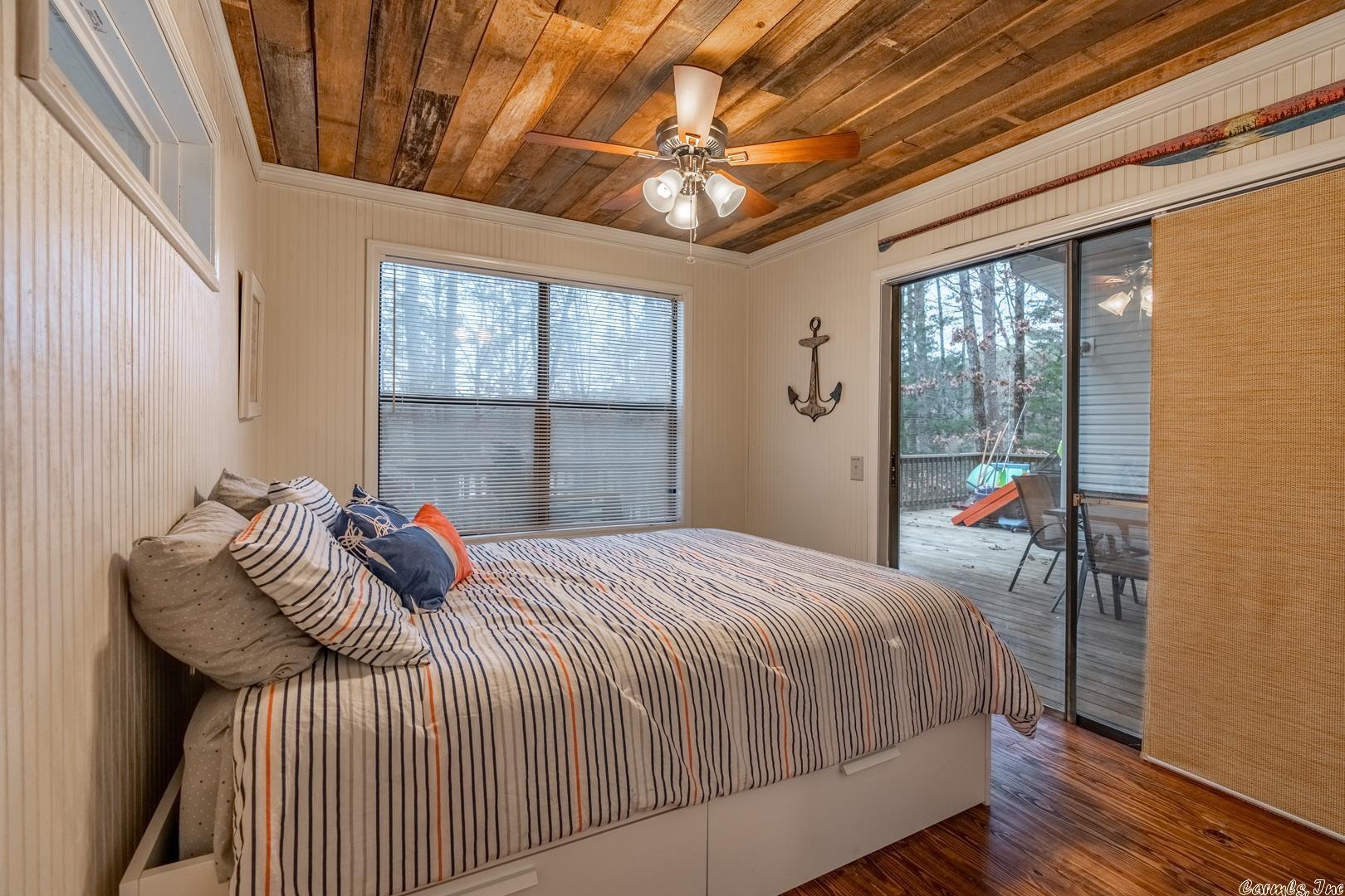 SMITH SEQUOIA - Residential