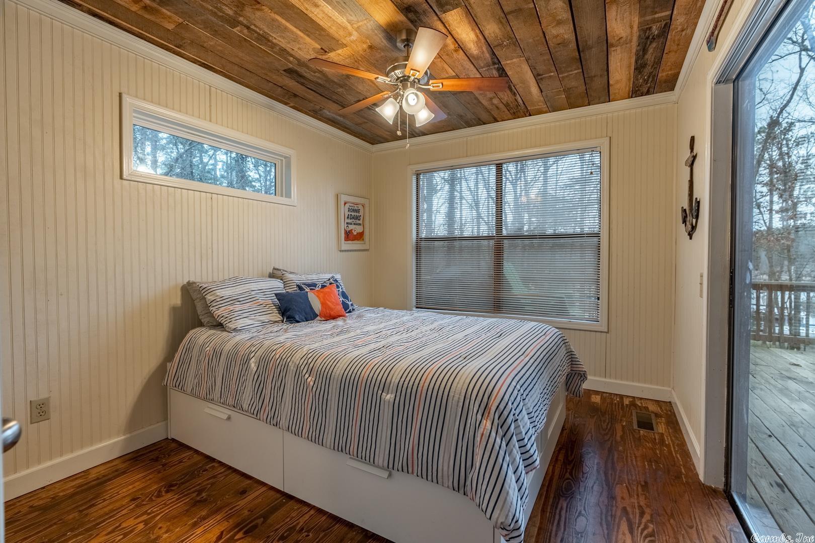 SMITH SEQUOIA - Residential