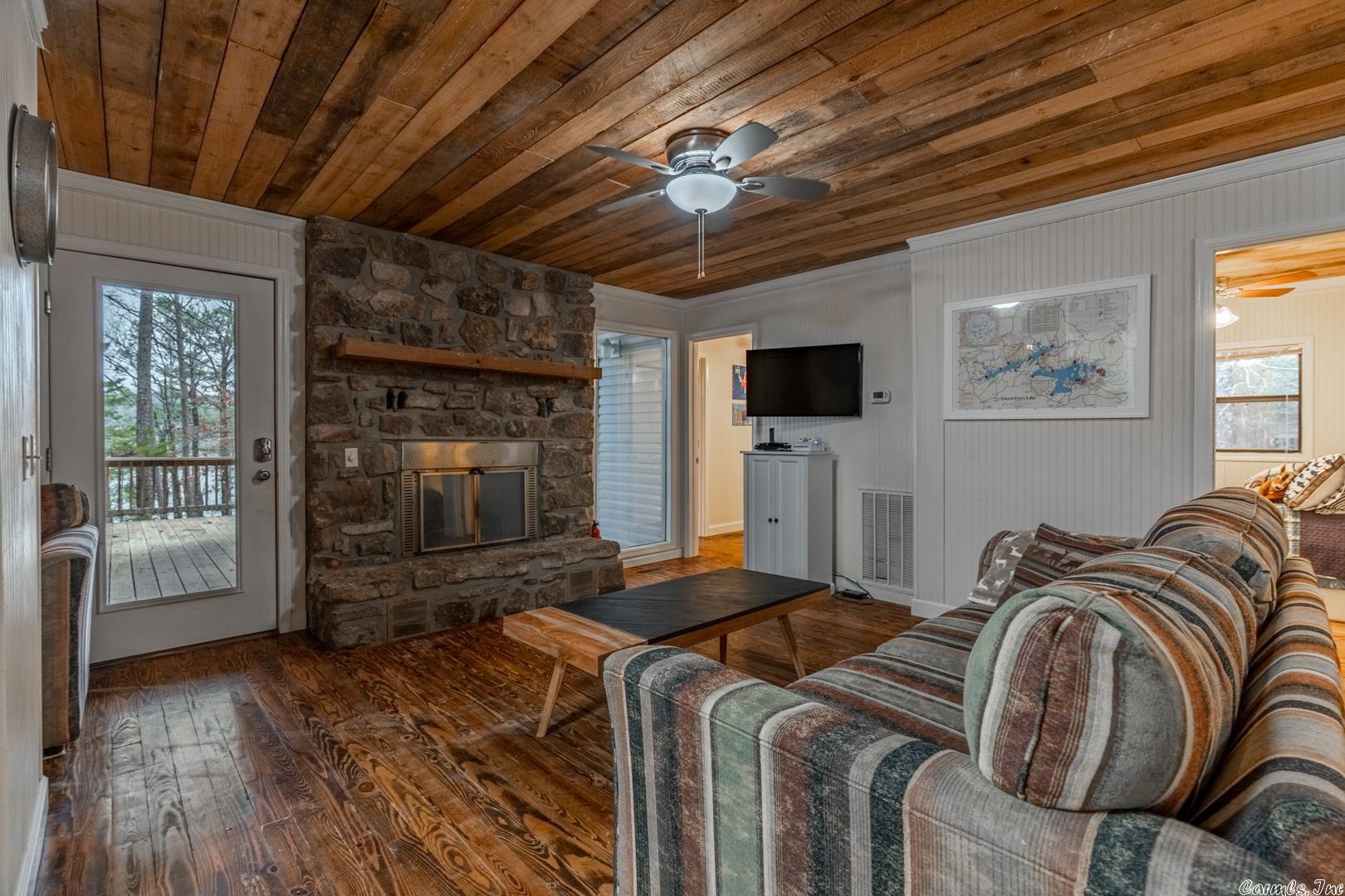 SMITH SEQUOIA - Residential