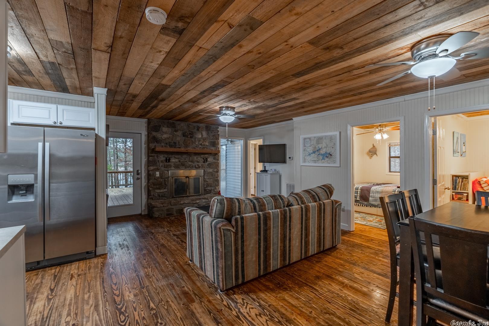 SMITH SEQUOIA - Residential