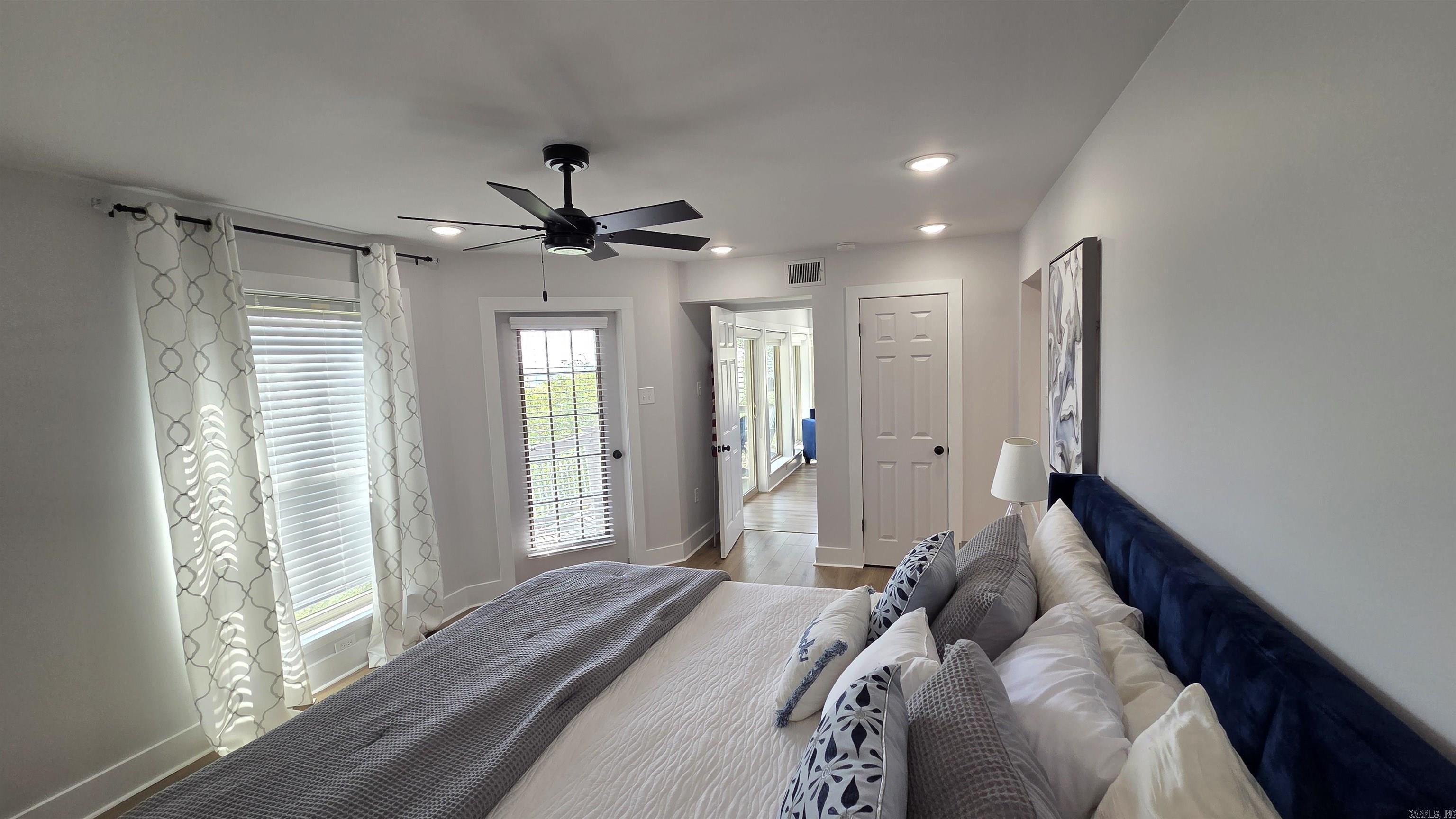 CLIFFSIDE LODGE - Residential