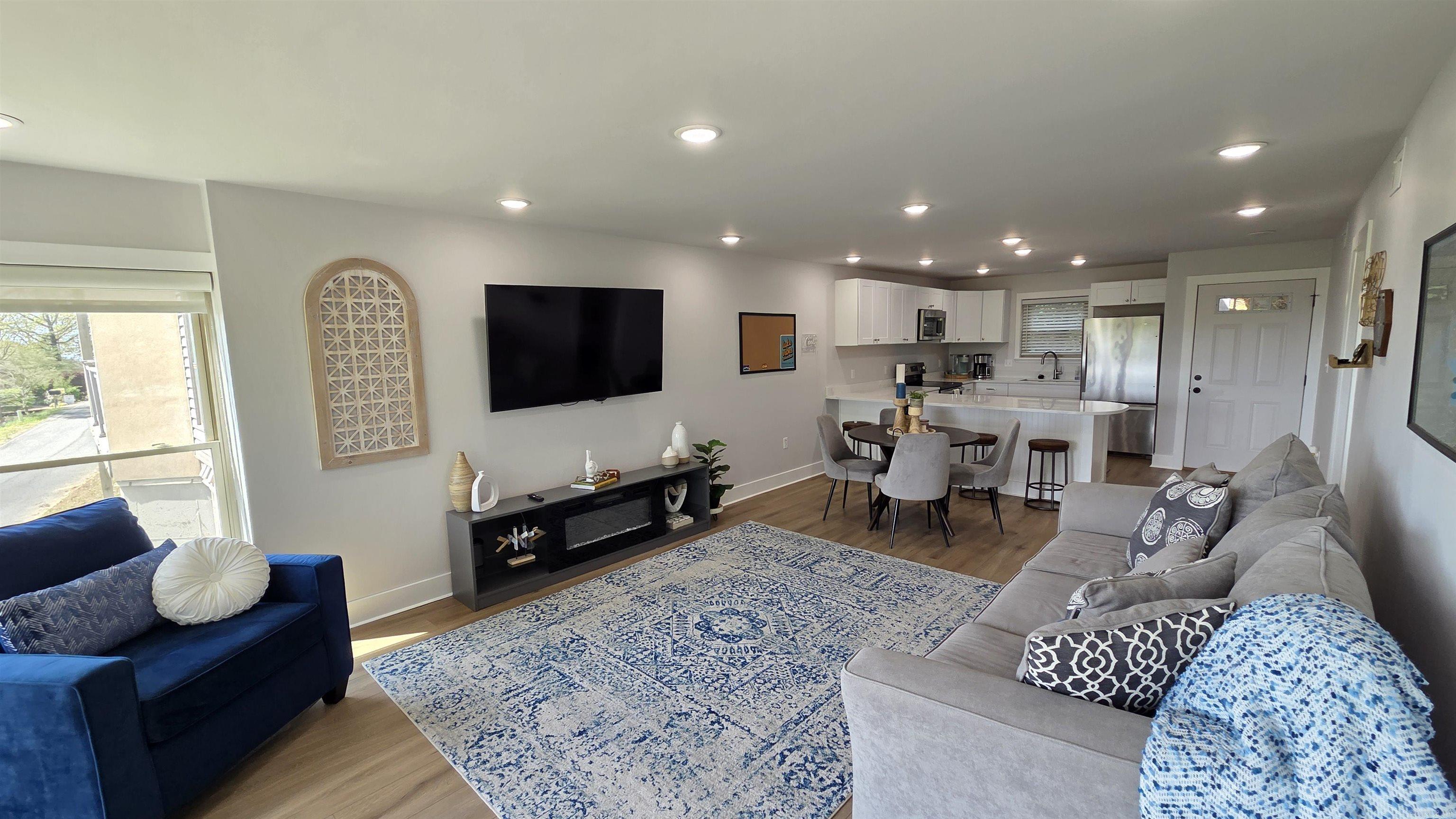 CLIFFSIDE LODGE - Residential