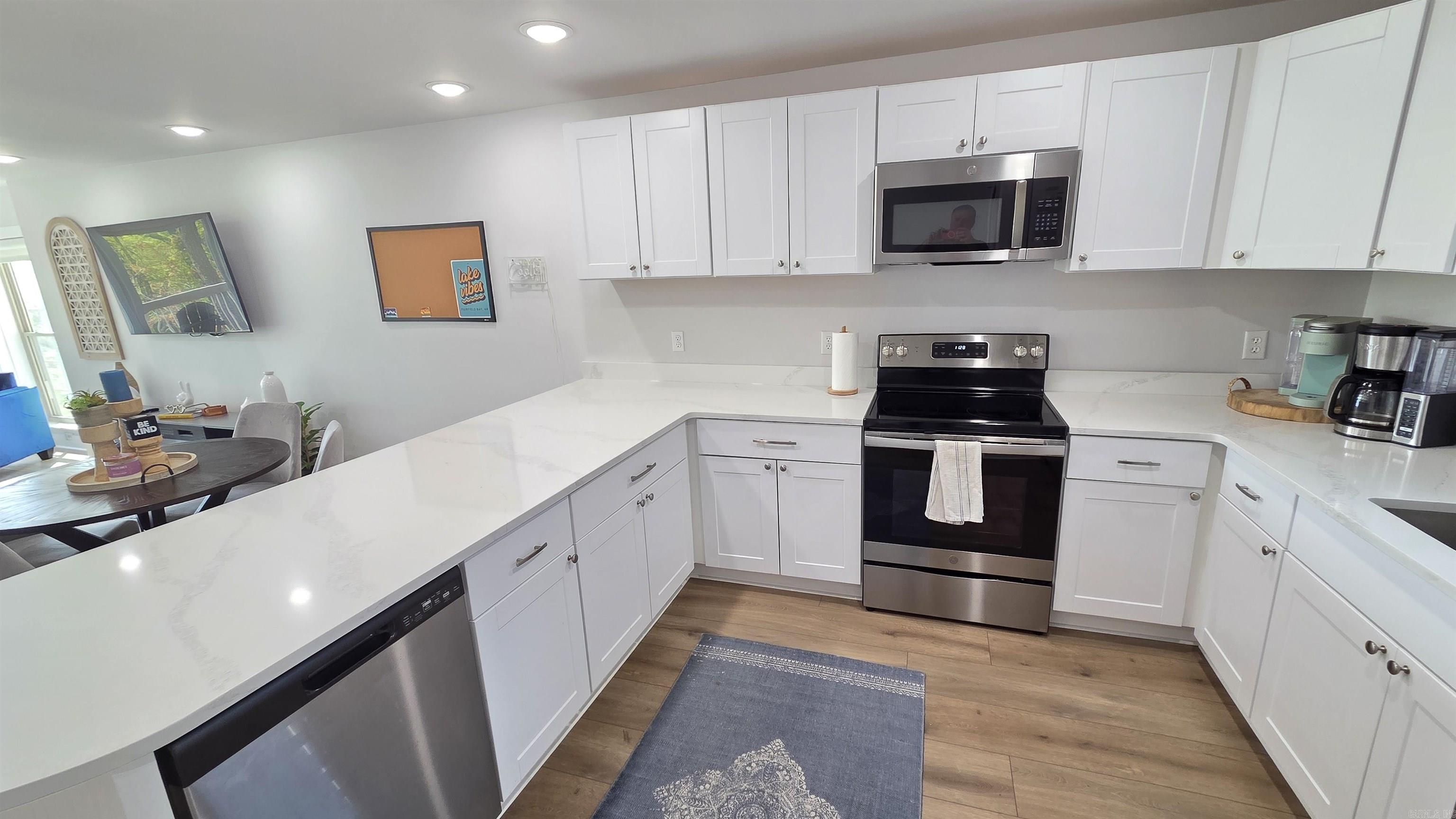 CLIFFSIDE LODGE - Residential