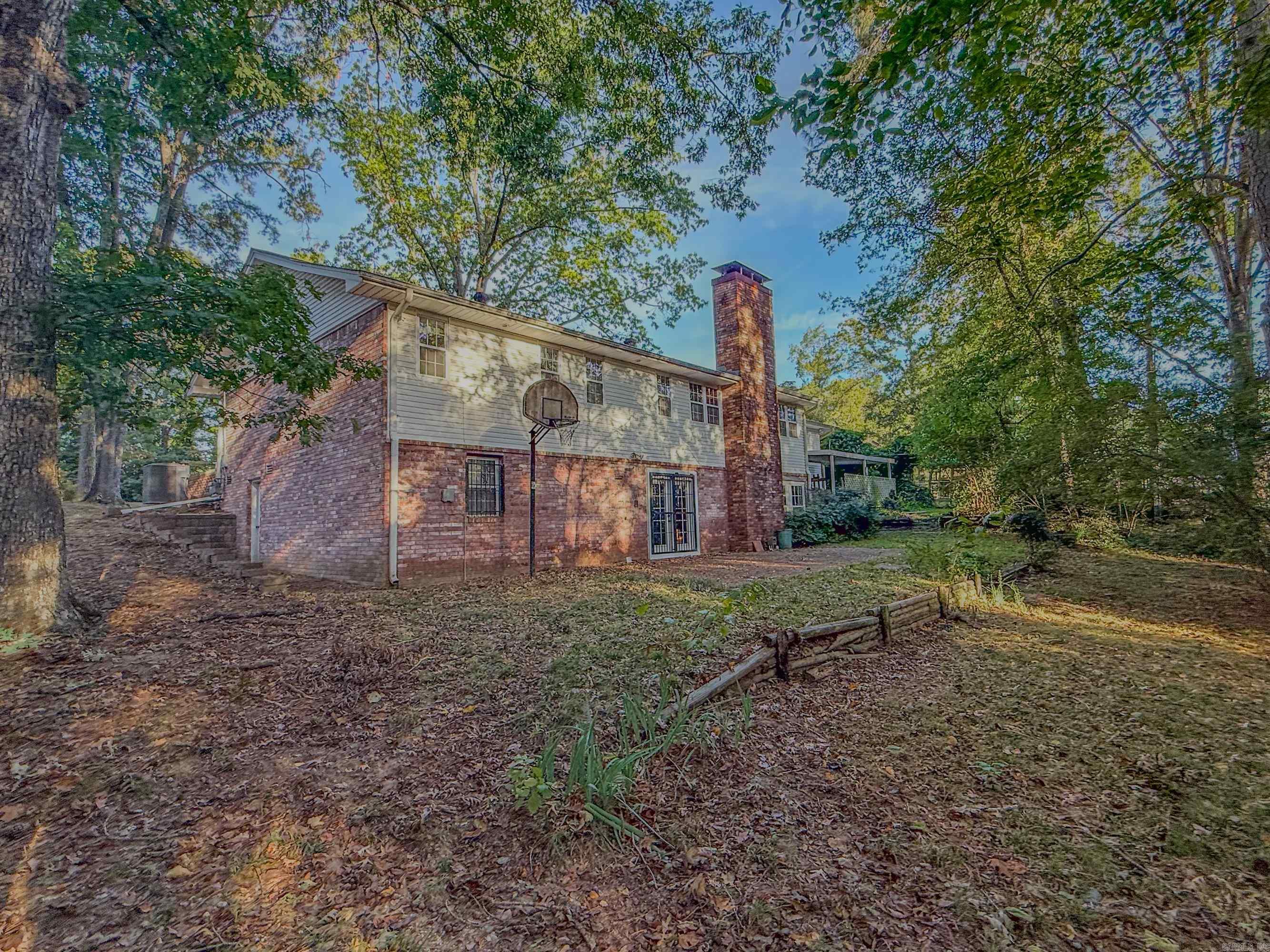 LYNNWOOD ACRES - Residential