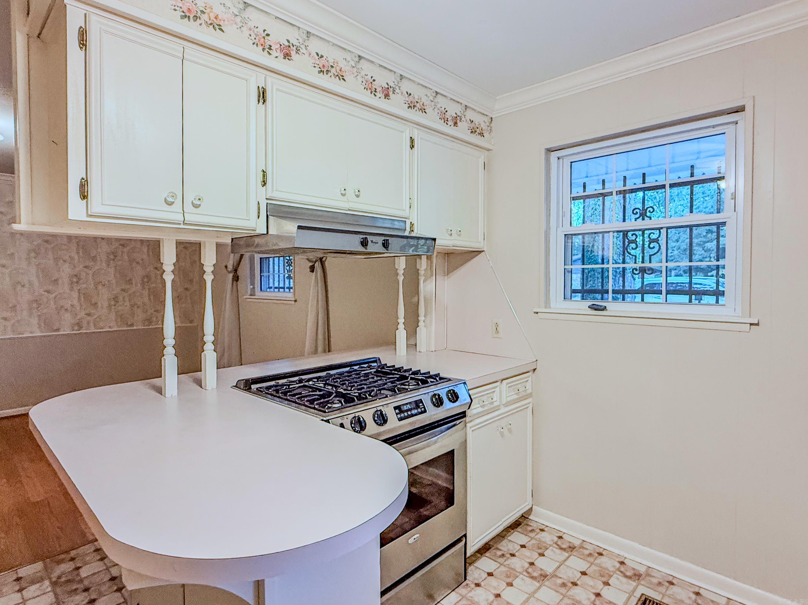 LYNNWOOD ACRES - Residential