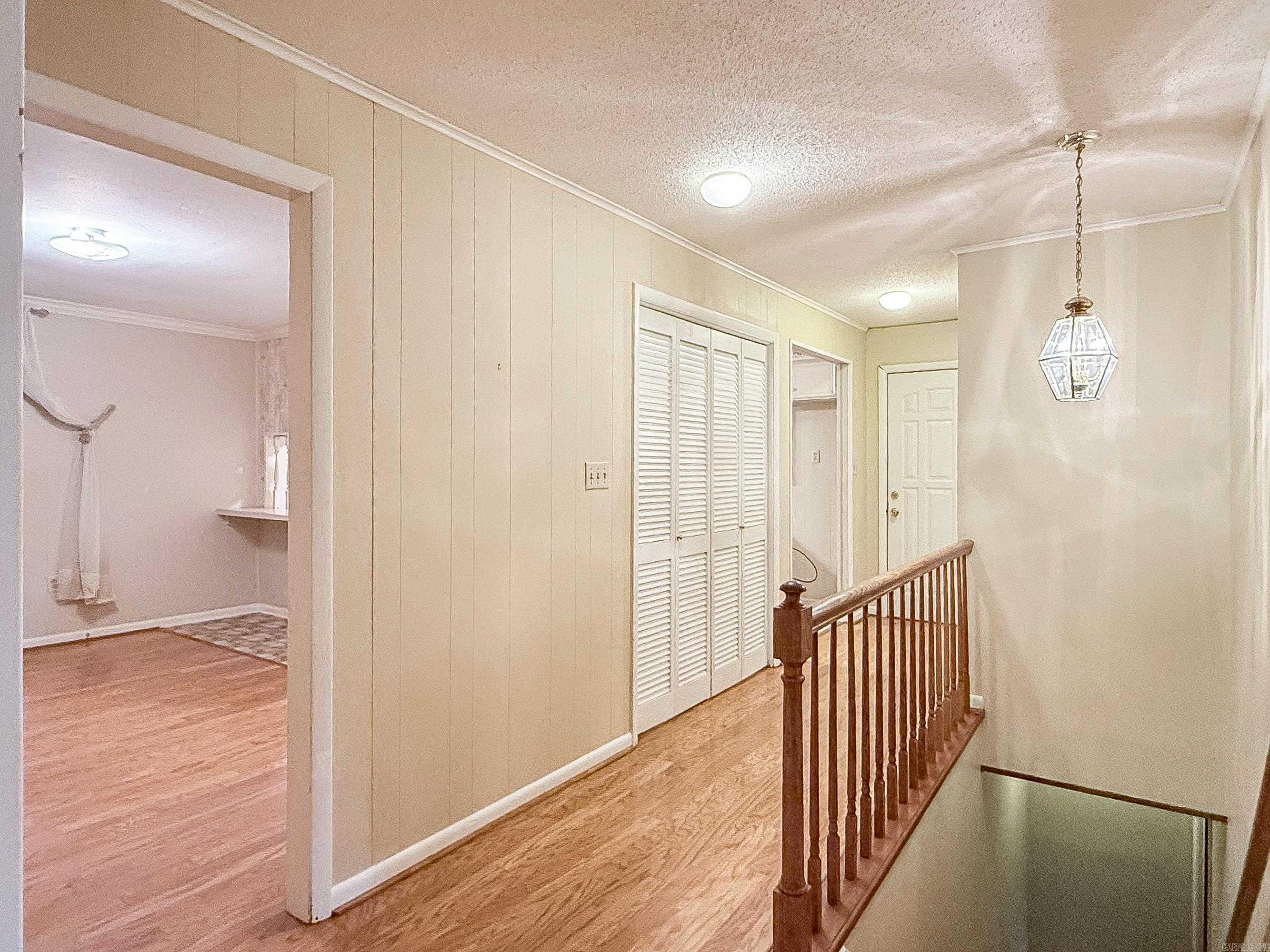 LYNNWOOD ACRES - Residential