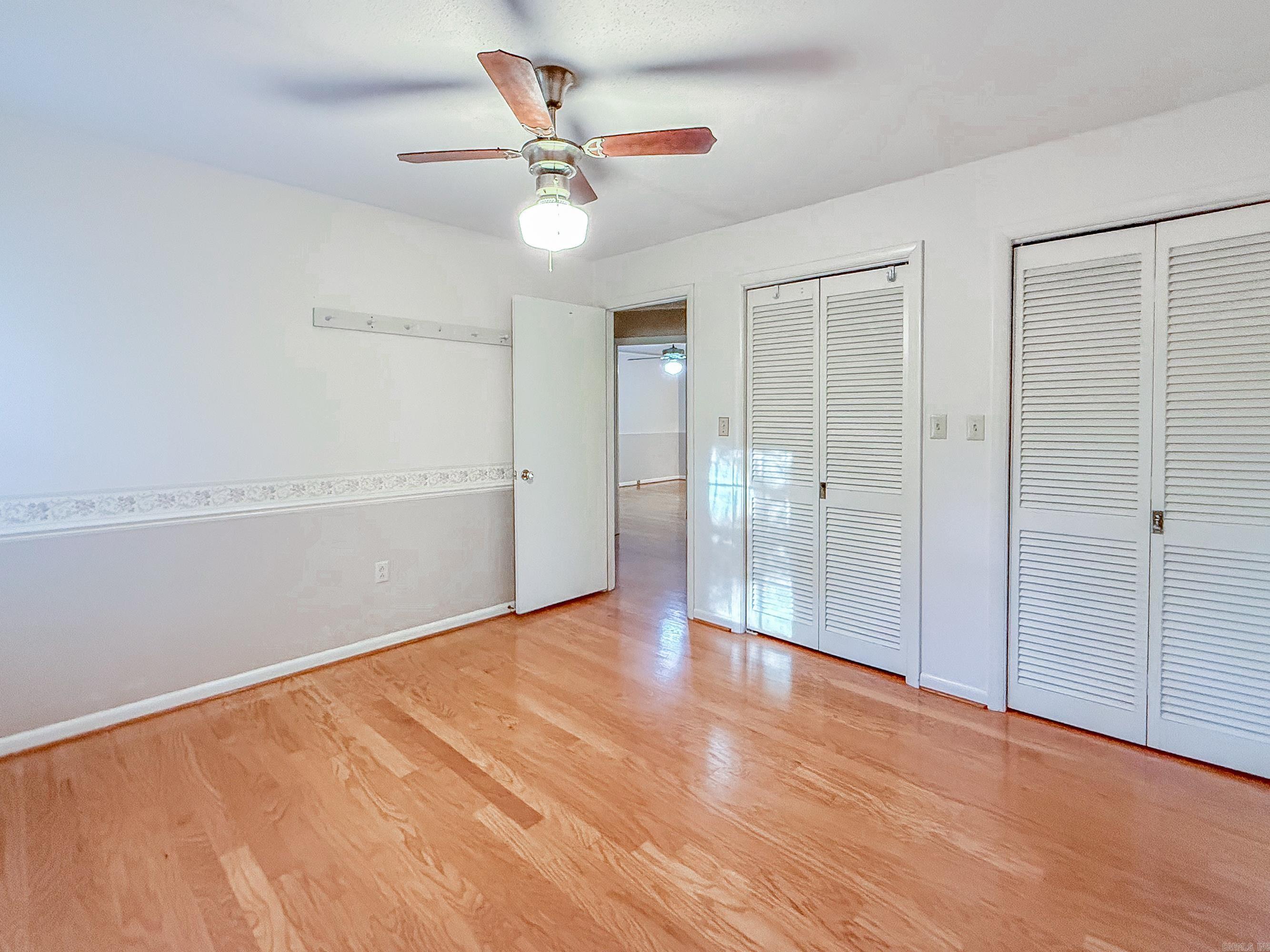 LYNNWOOD ACRES - Residential