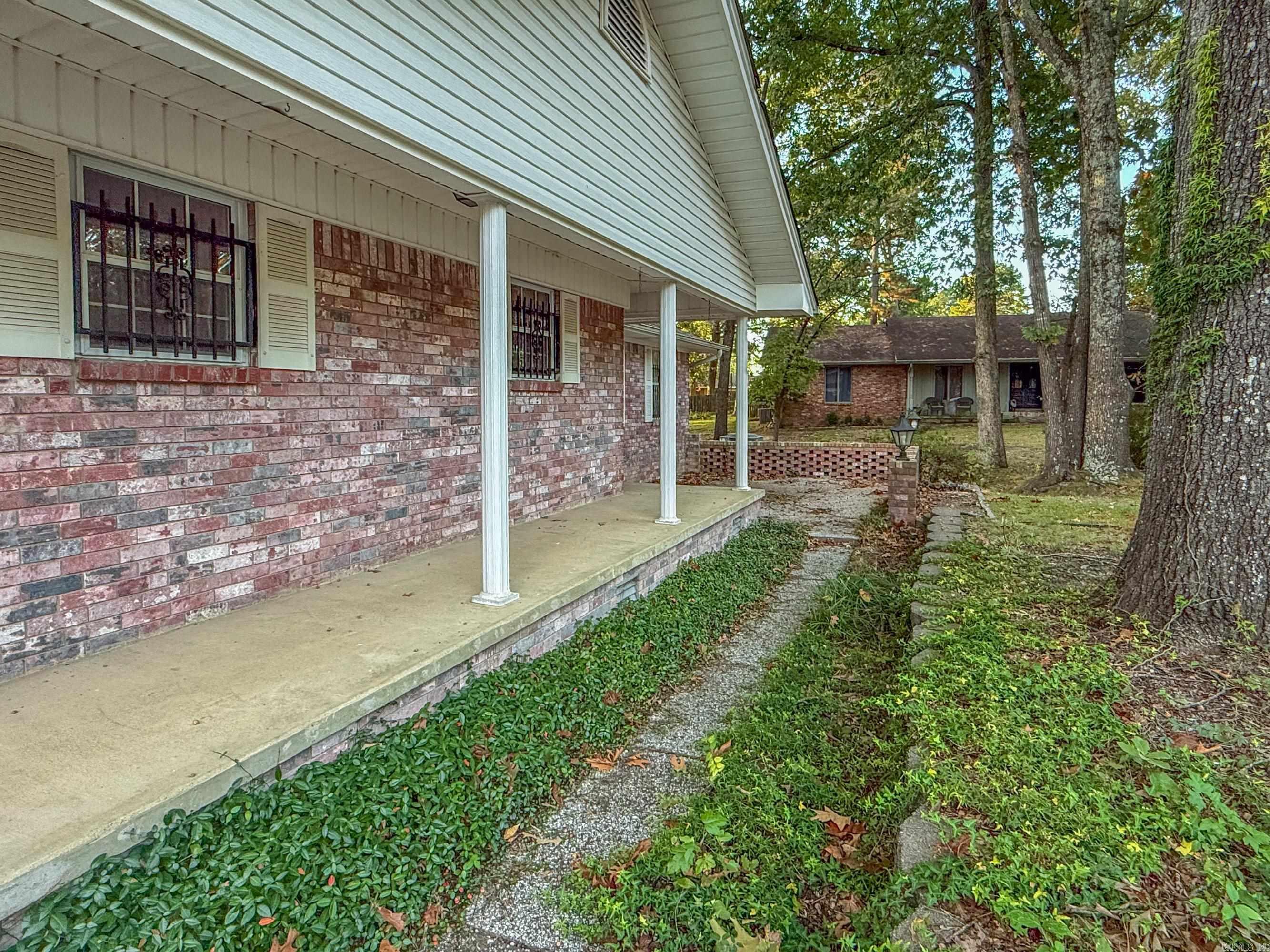 LYNNWOOD ACRES - Residential