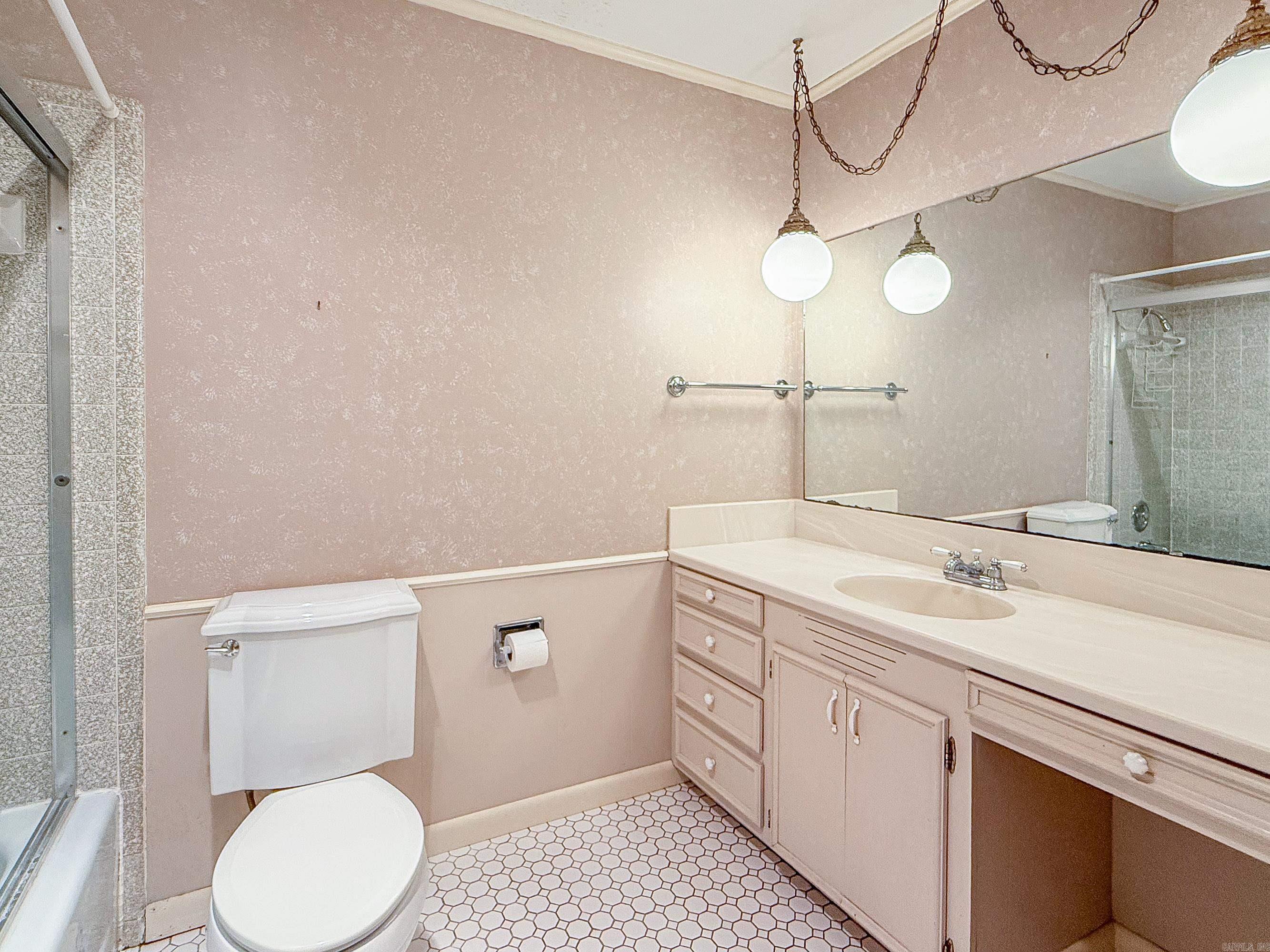 LYNNWOOD ACRES - Residential