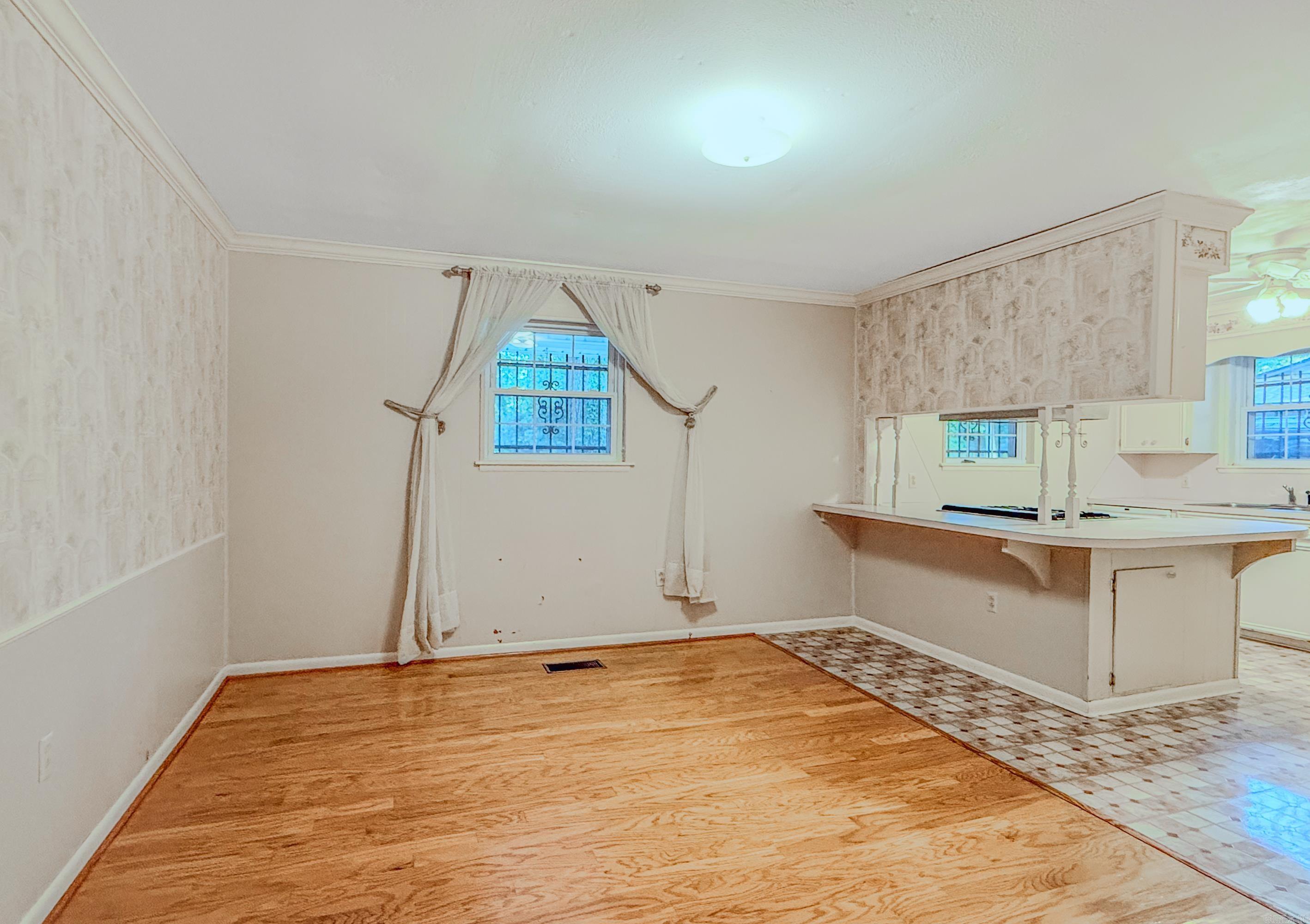 LYNNWOOD ACRES - Residential