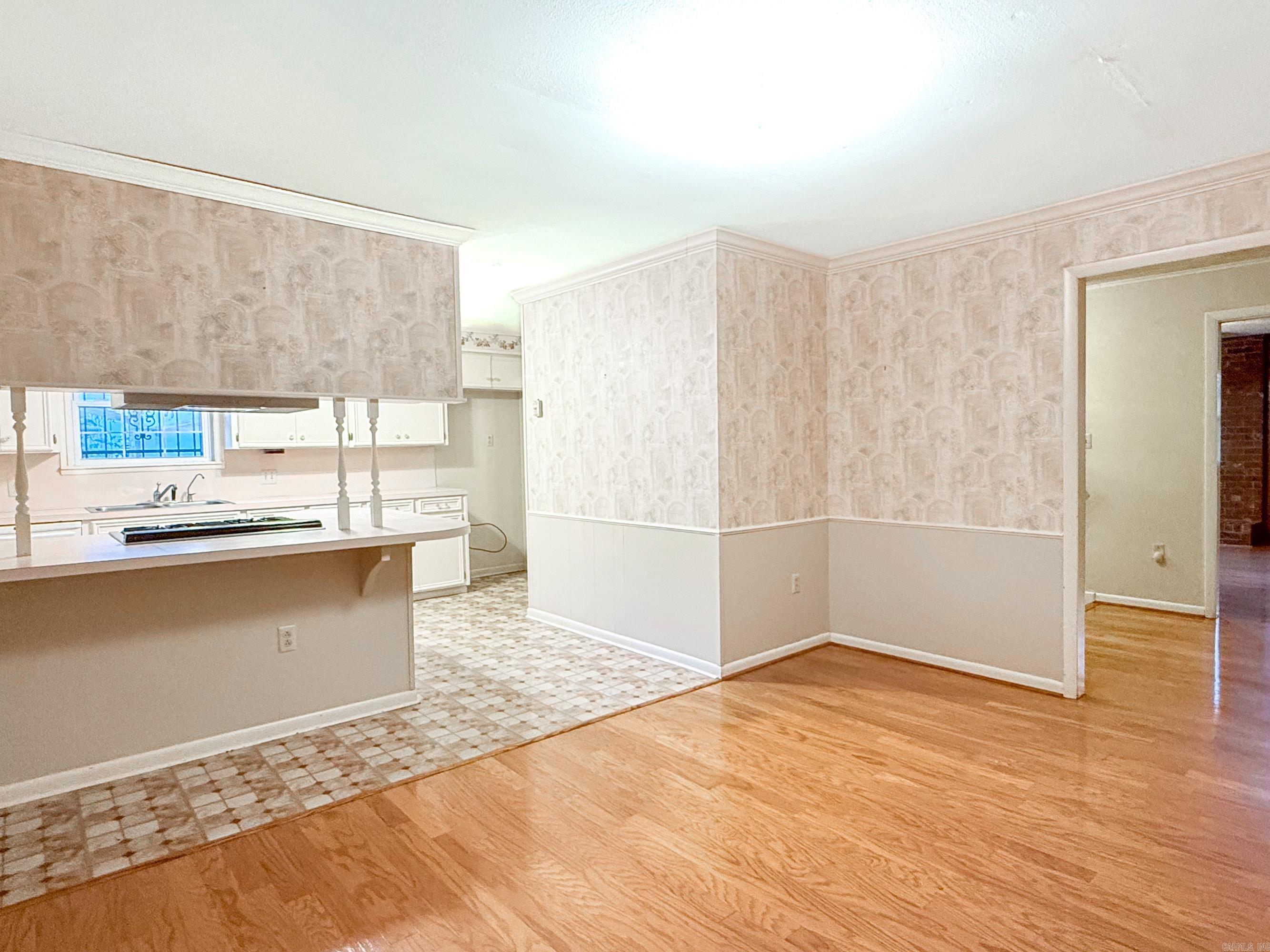 LYNNWOOD ACRES - Residential