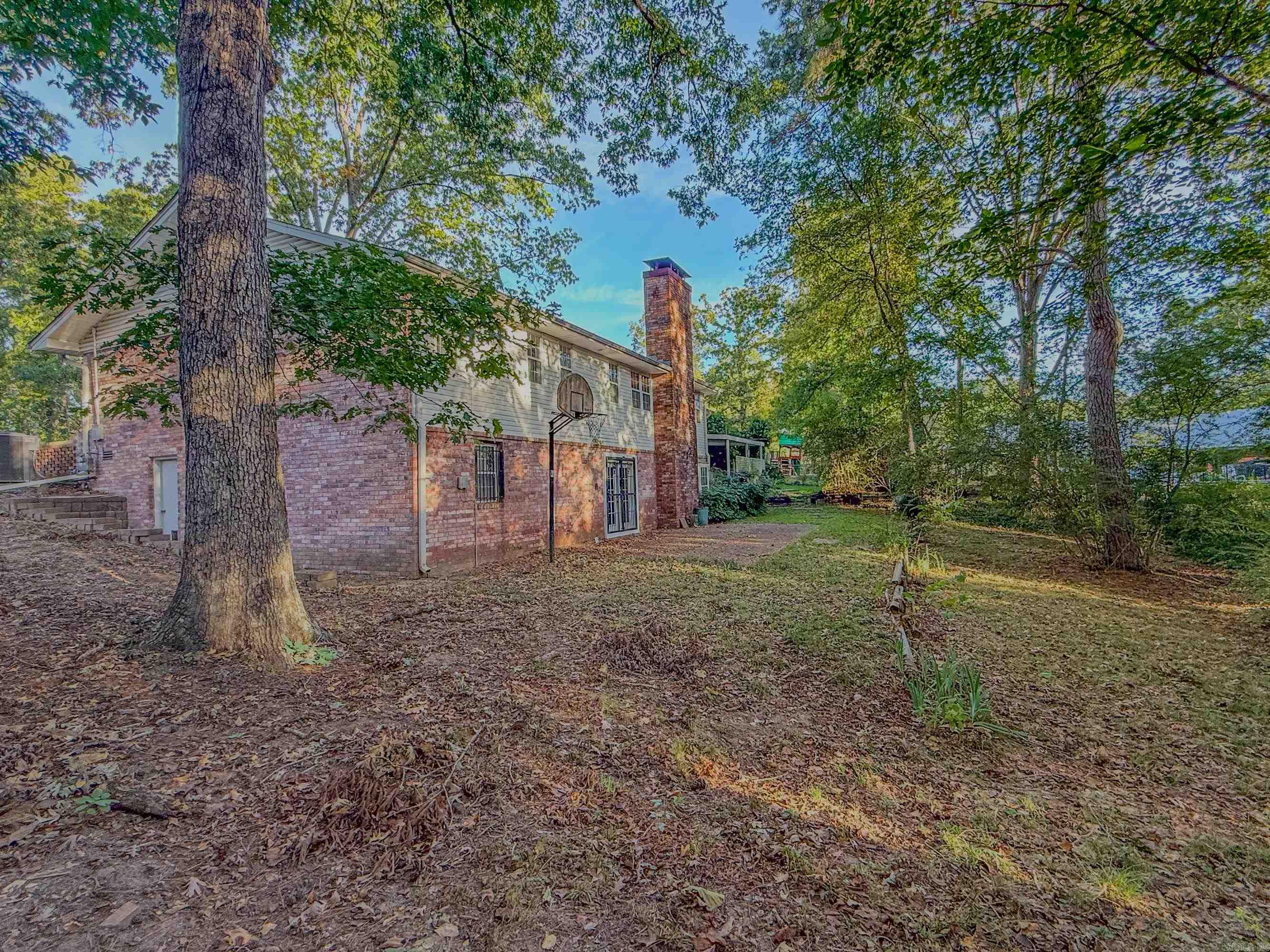 LYNNWOOD ACRES - Residential