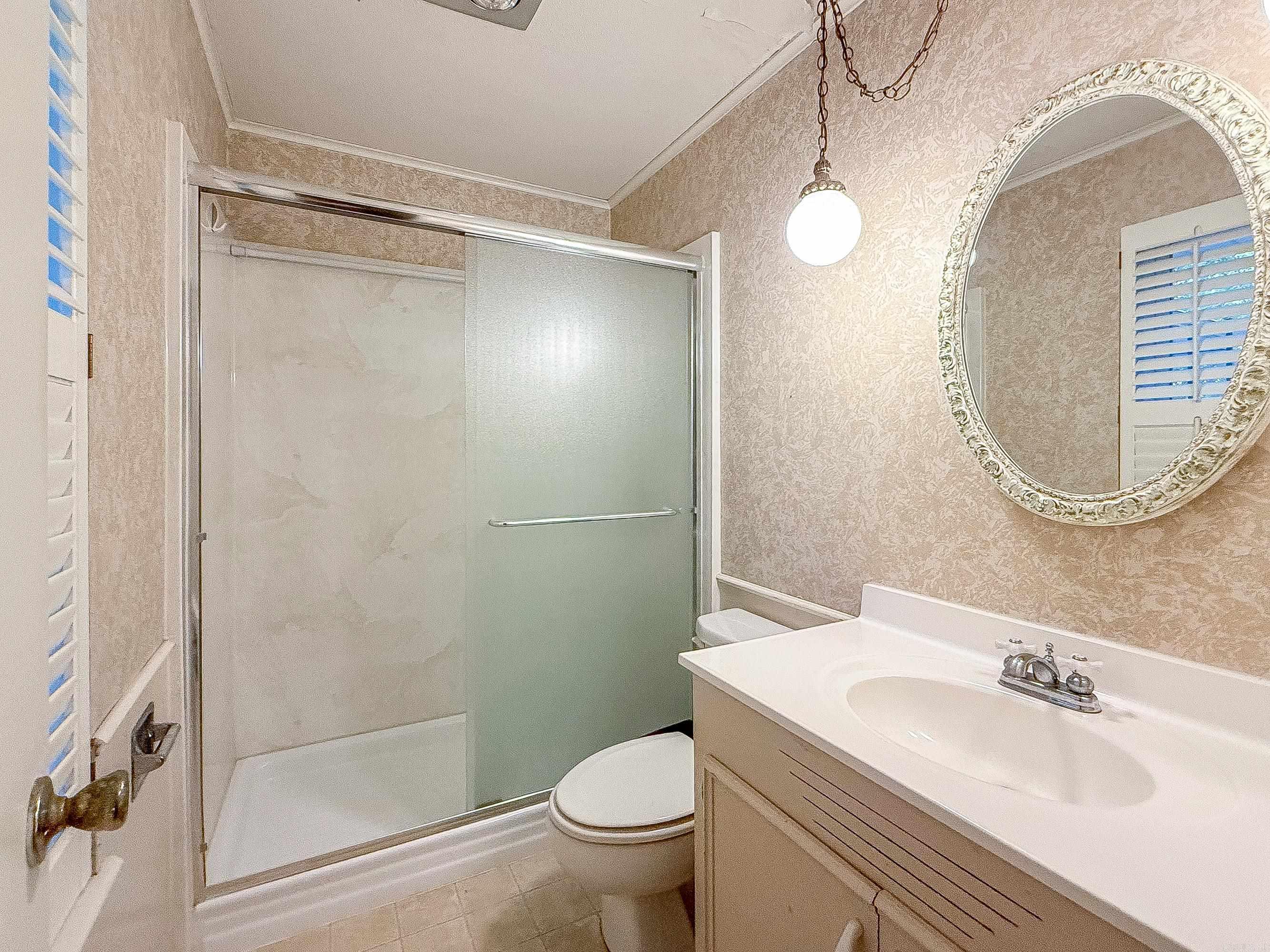 LYNNWOOD ACRES - Residential