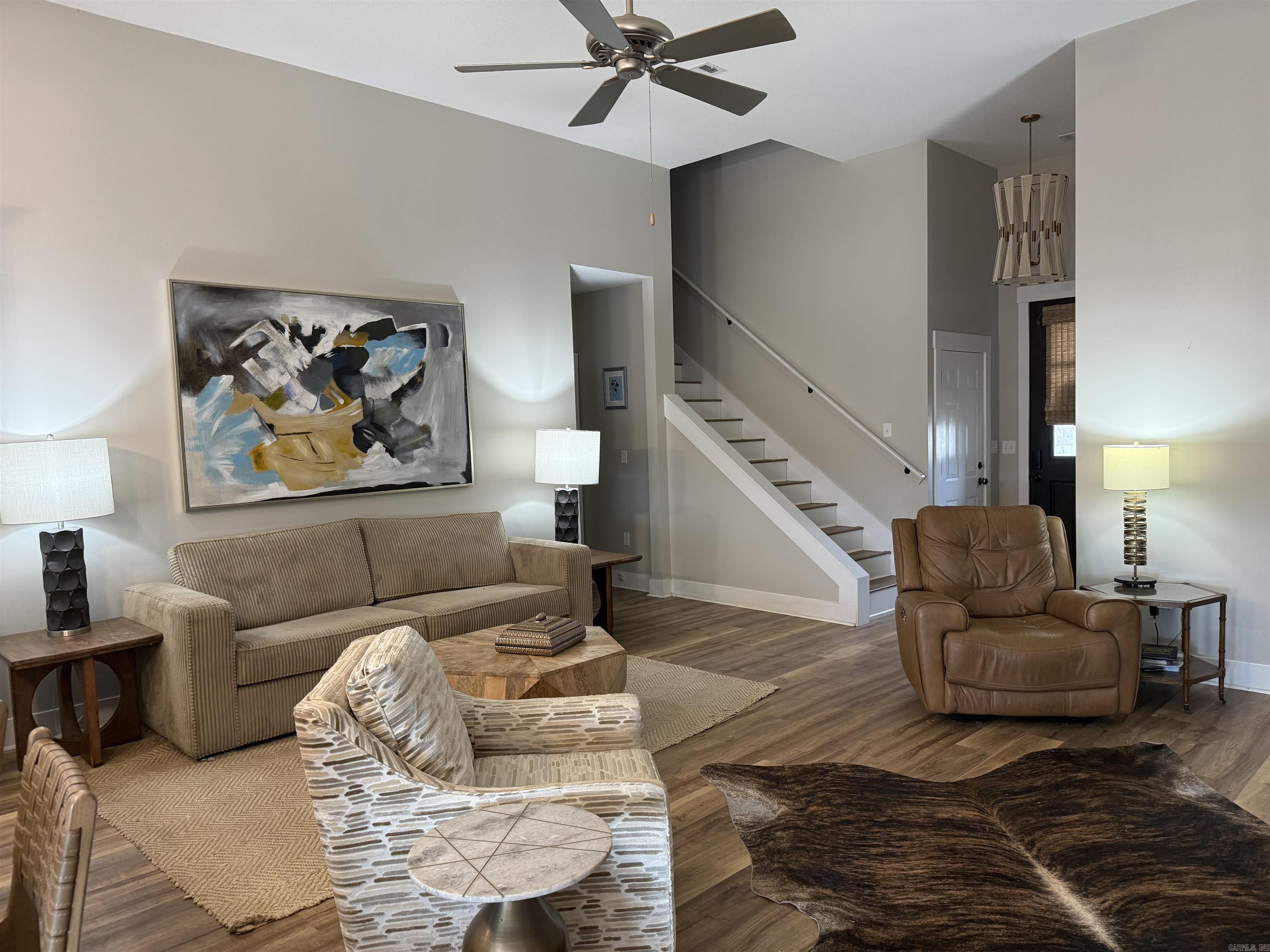 TWIN OAKS - Residential