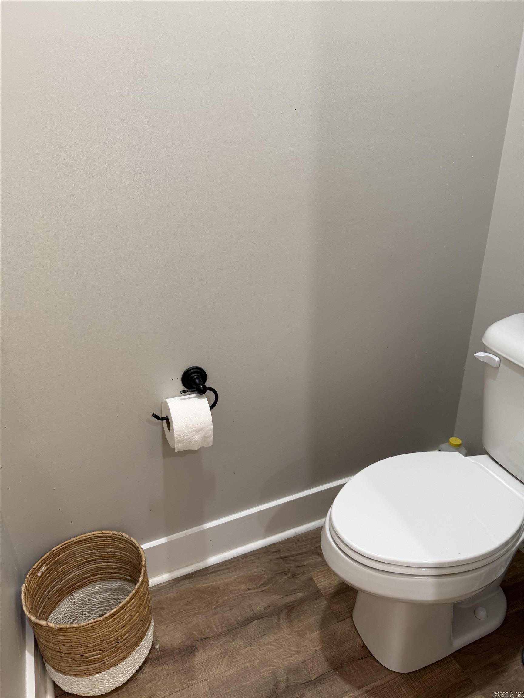 TWIN OAKS - Residential