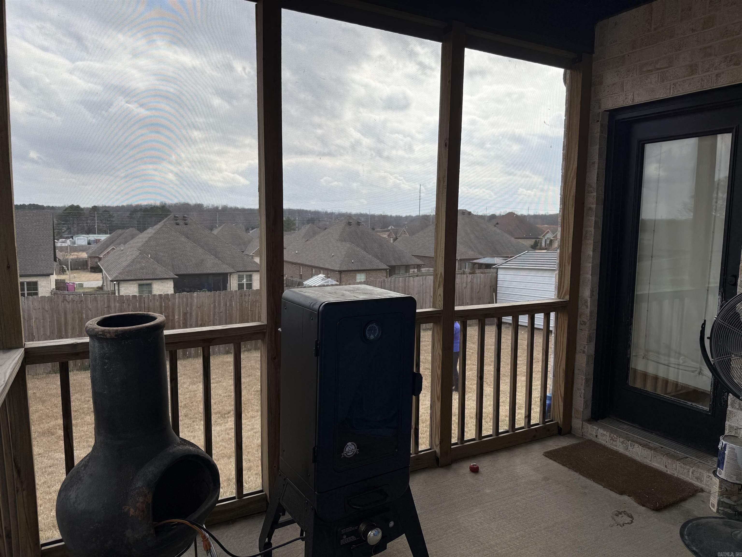 TWIN OAKS - Residential