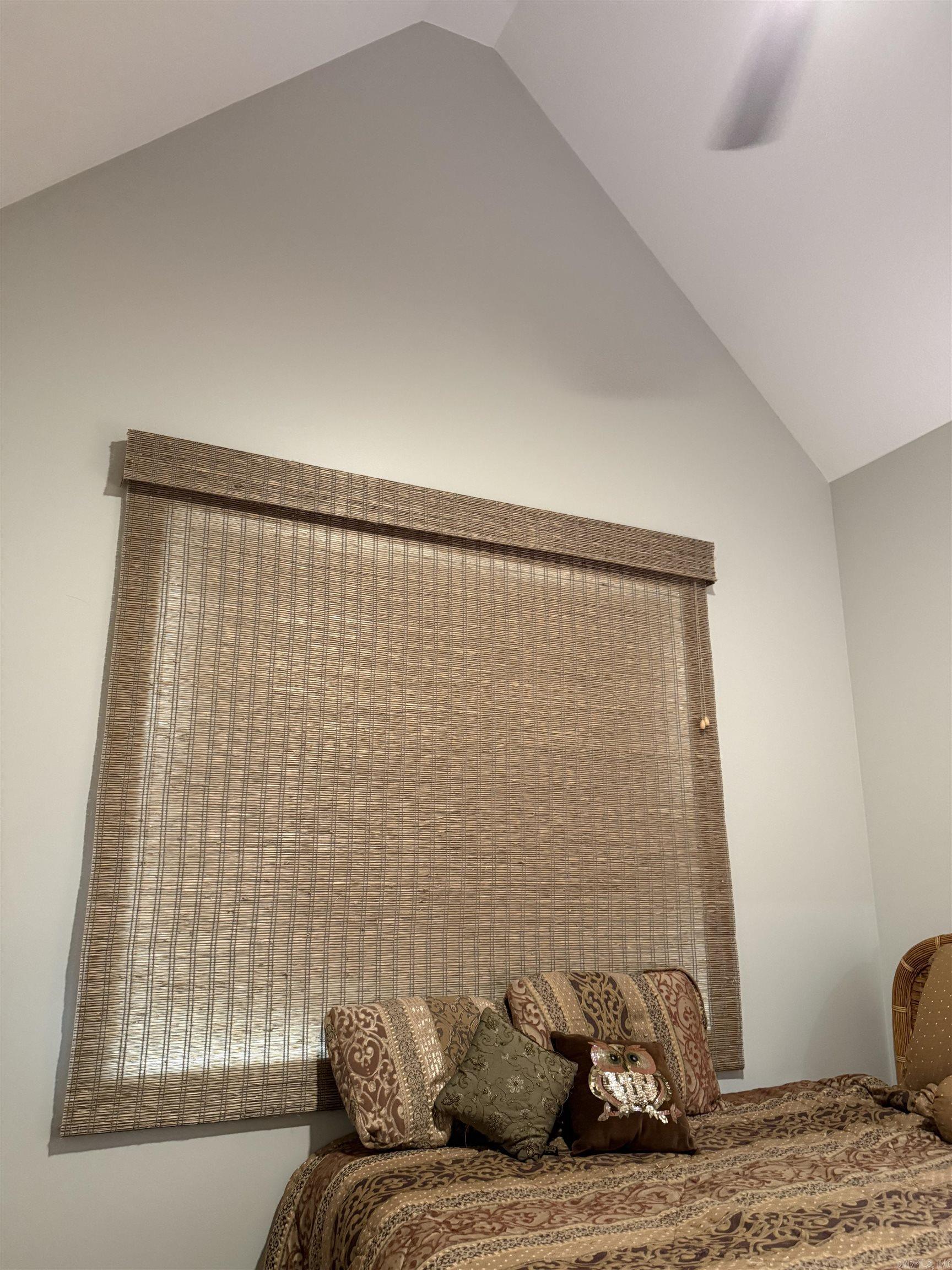 TWIN OAKS - Residential