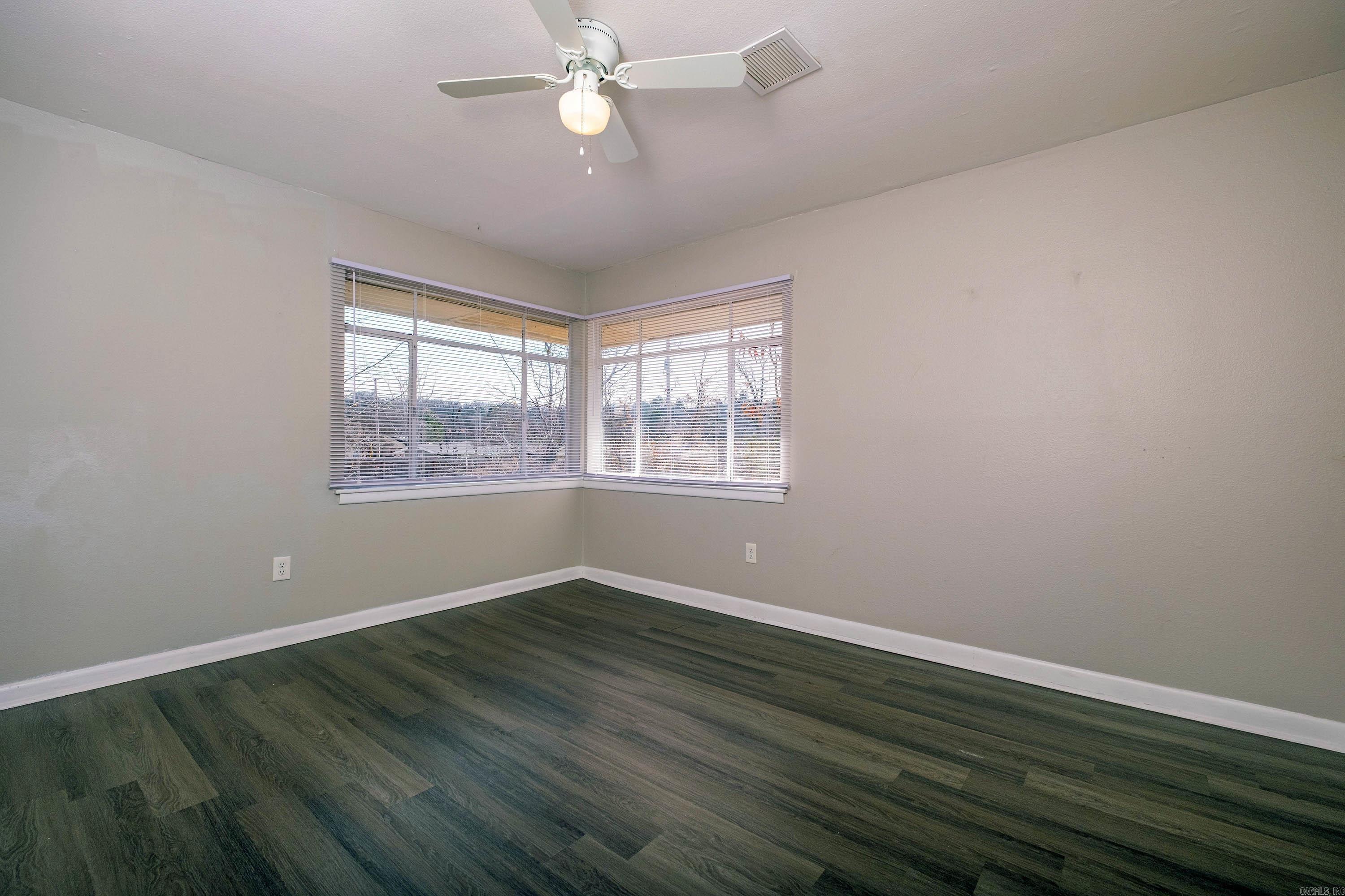 RANCH ESTATE - Residential