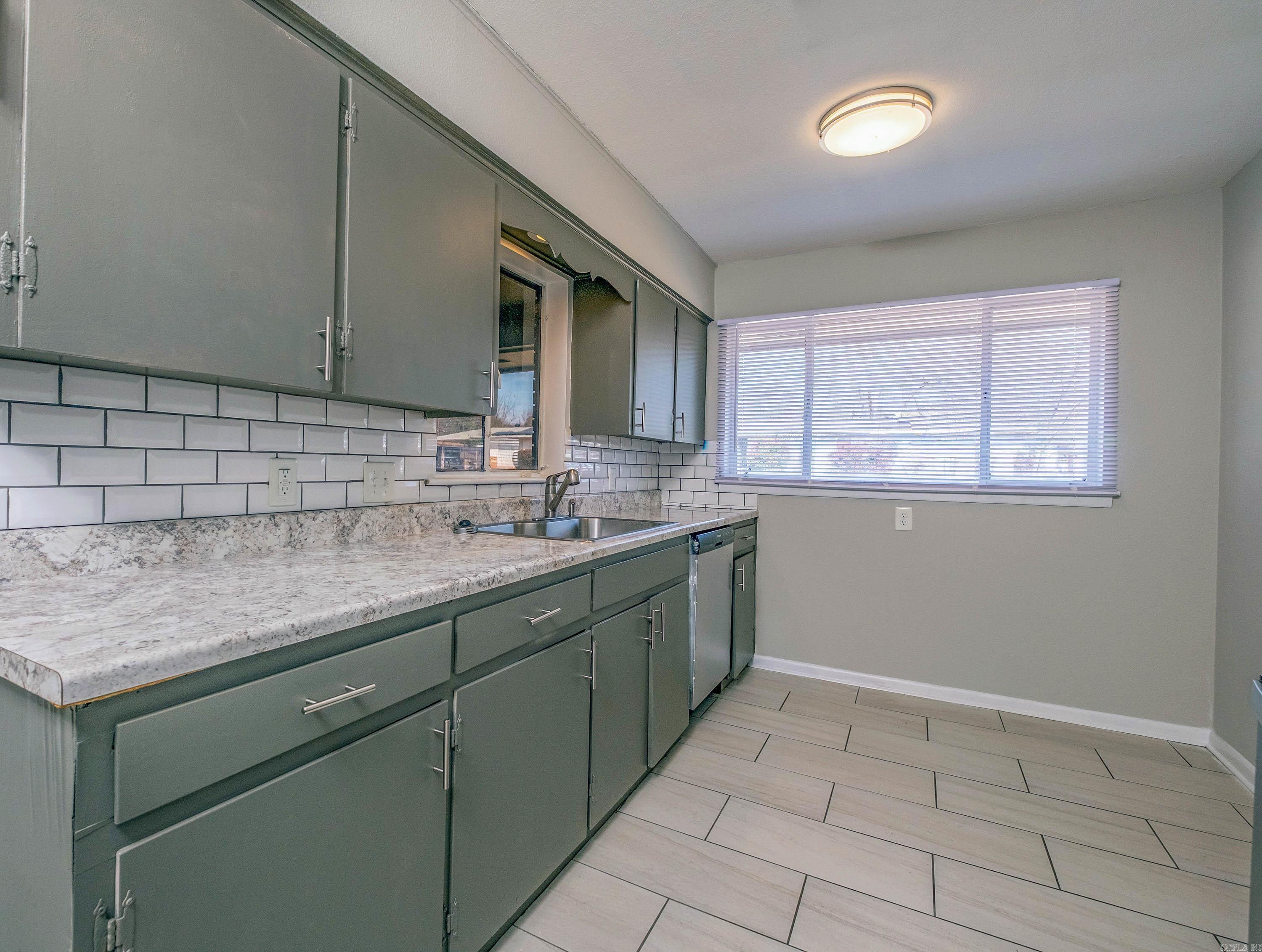 RANCH ESTATE - Residential