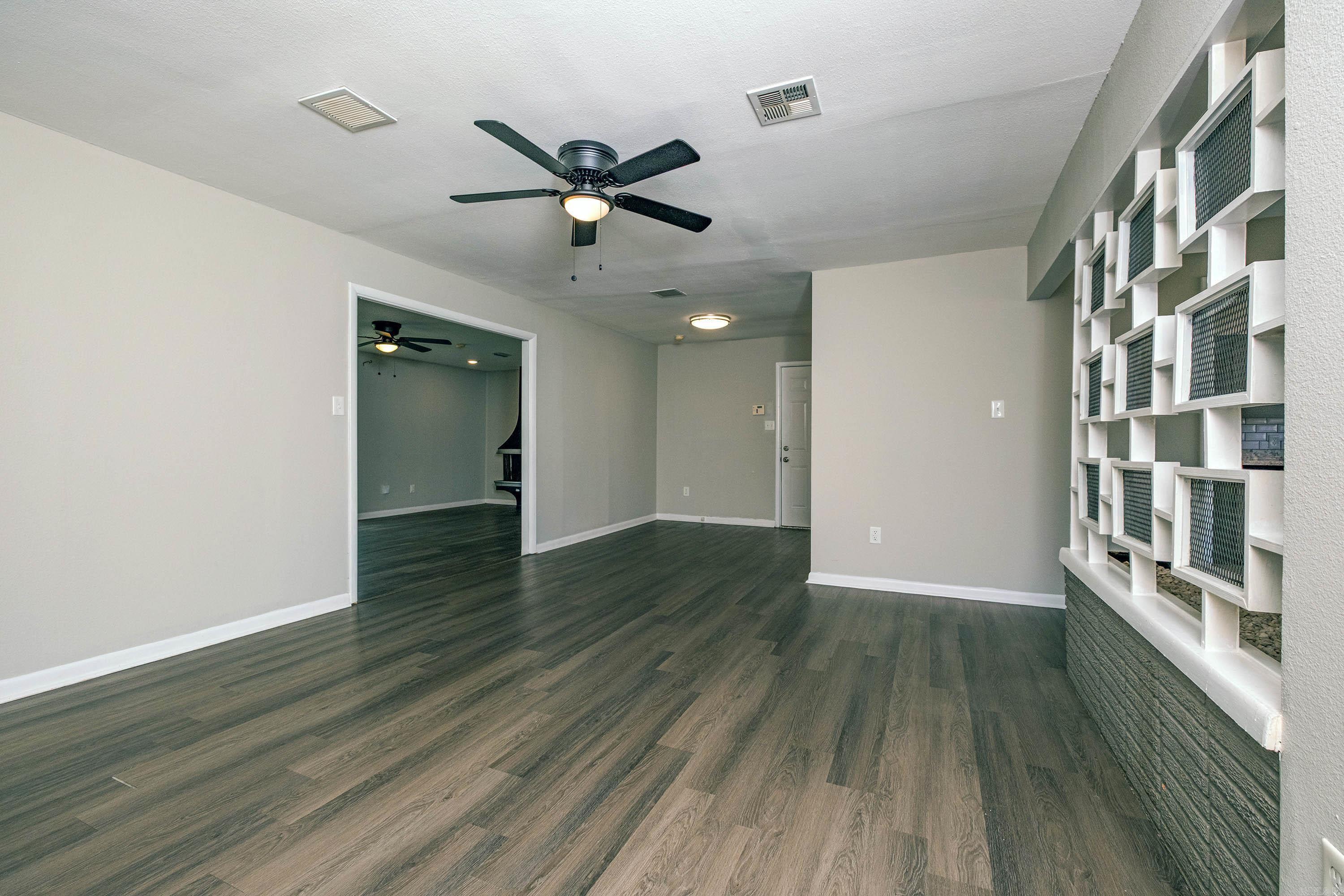 RANCH ESTATE - Residential