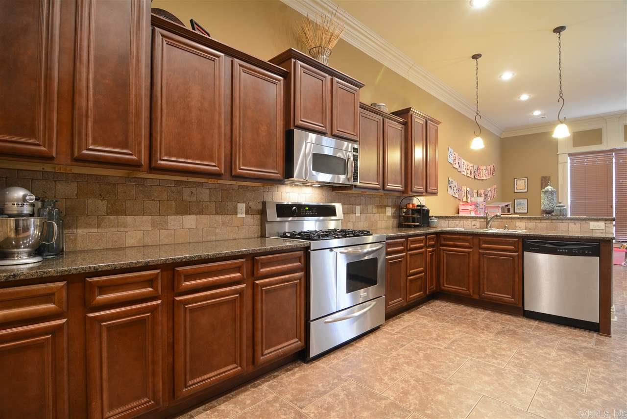 COUNTRY CLUB OF ARK THE - Residential