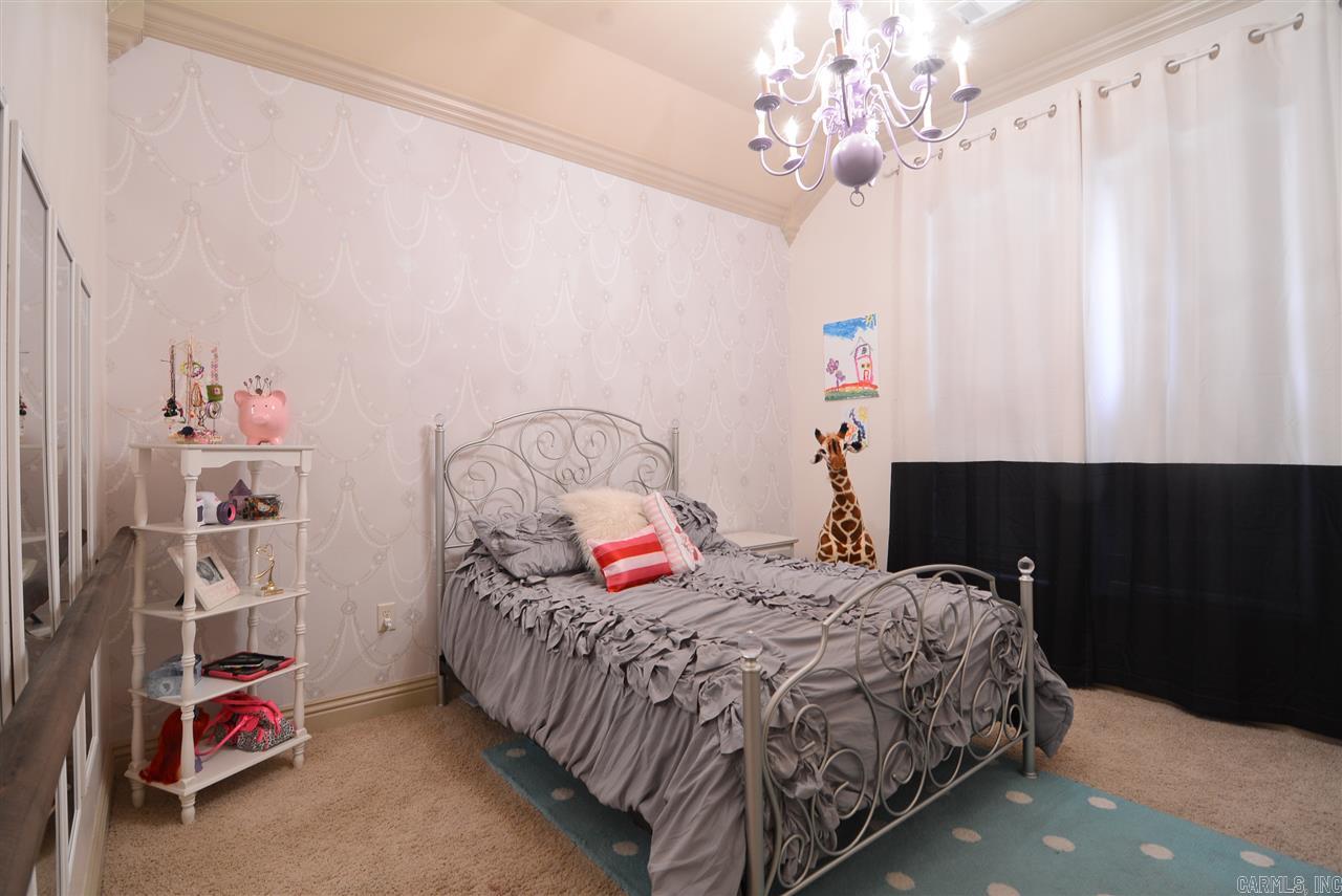 COUNTRY CLUB OF ARK THE - Residential