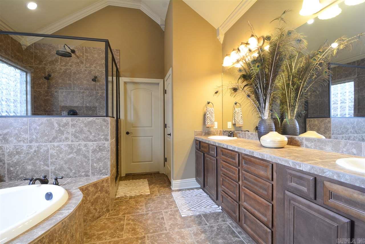 COUNTRY CLUB OF ARK THE - Residential