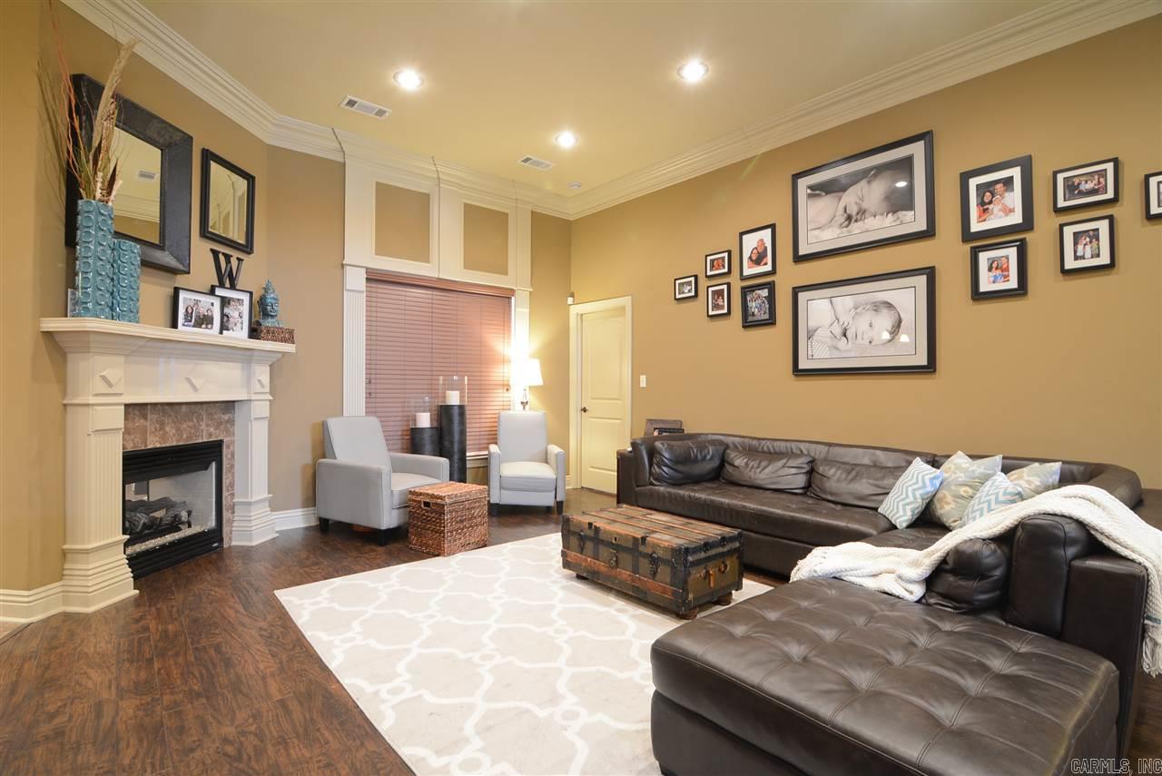 COUNTRY CLUB OF ARK THE - Residential