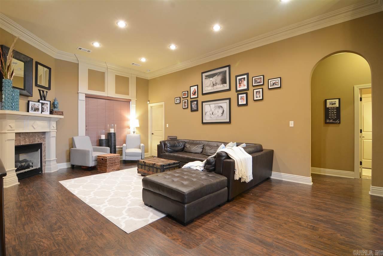 COUNTRY CLUB OF ARK THE - Residential