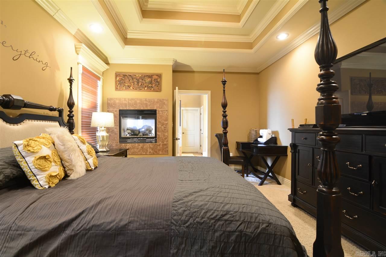 COUNTRY CLUB OF ARK THE - Residential