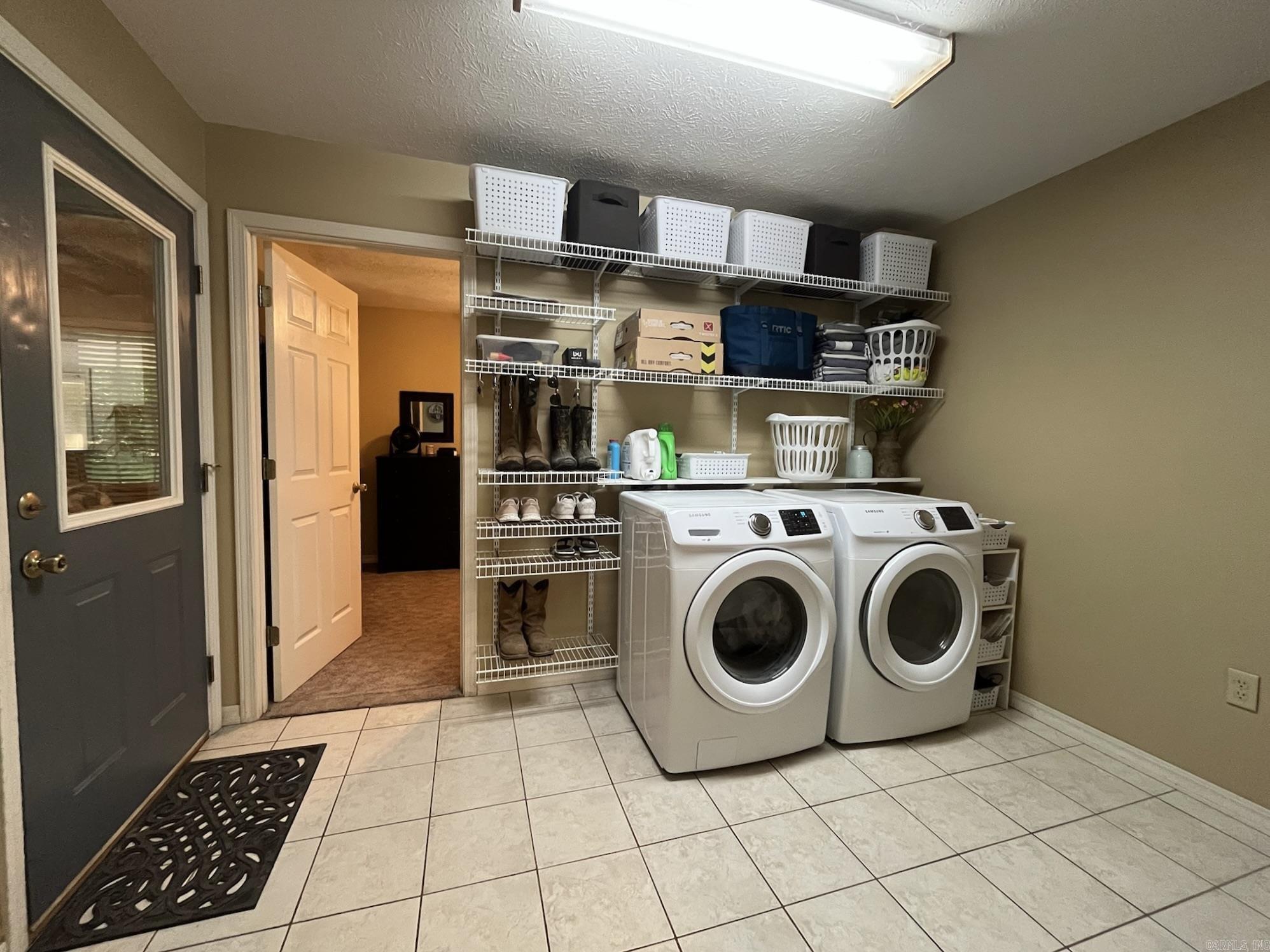 WILDWOOD ESTATES - Residential