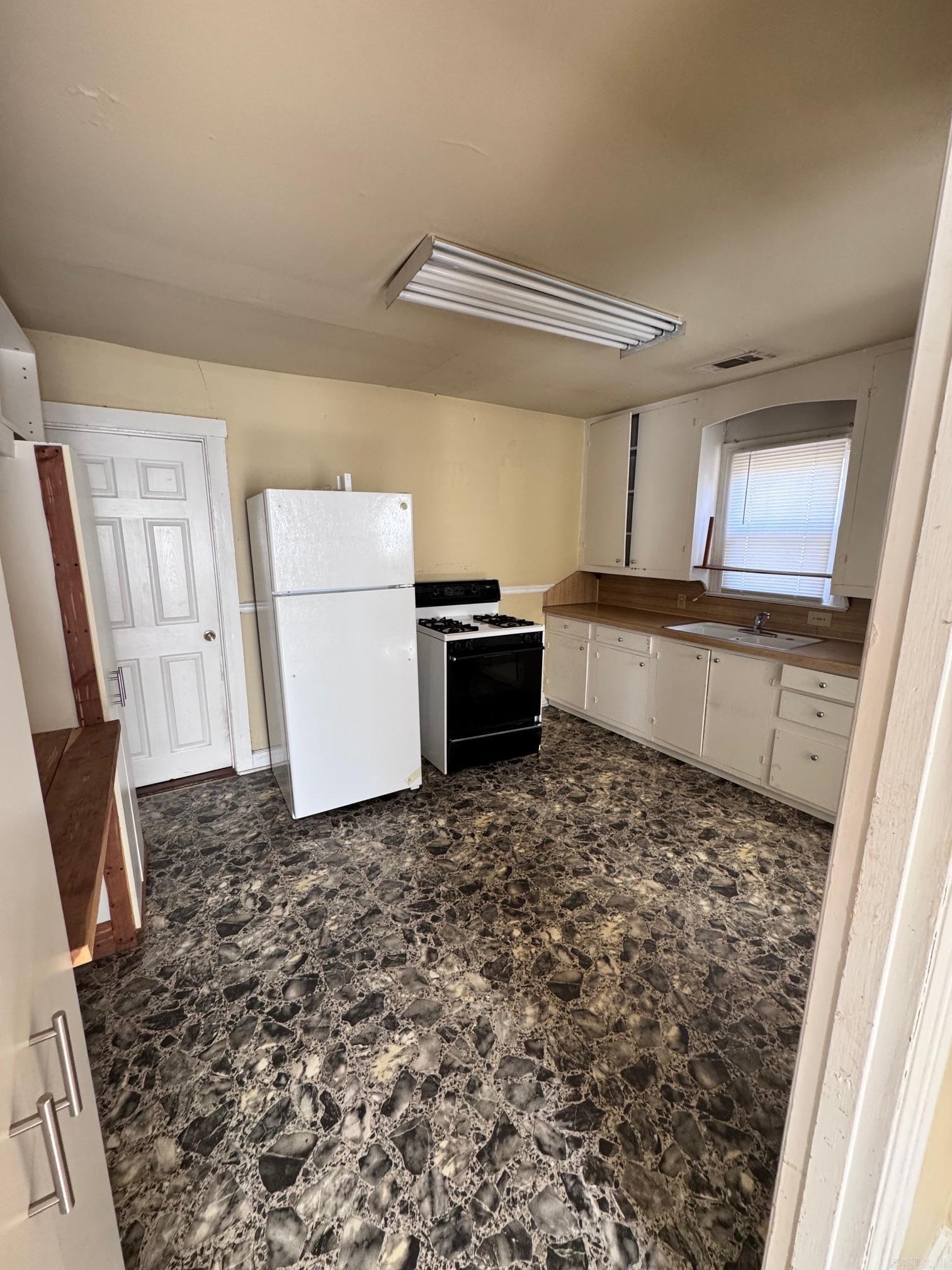 Bateman of Cherry & Cox - Residential Lease