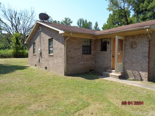 VA owned property. One story Brick home on a level lot in Central pine Bluff. Completely fenced yard. To be sold AS IS. Seller does not pay customary closing costs: including title policy, escrow fees, survey or transfer fees. Proof of funds required on cash transactions ; Lender Pre-Approval letter for financed offers (dated within last 30 days) Agent please read confidential remarks for offer instructions!!!!!!