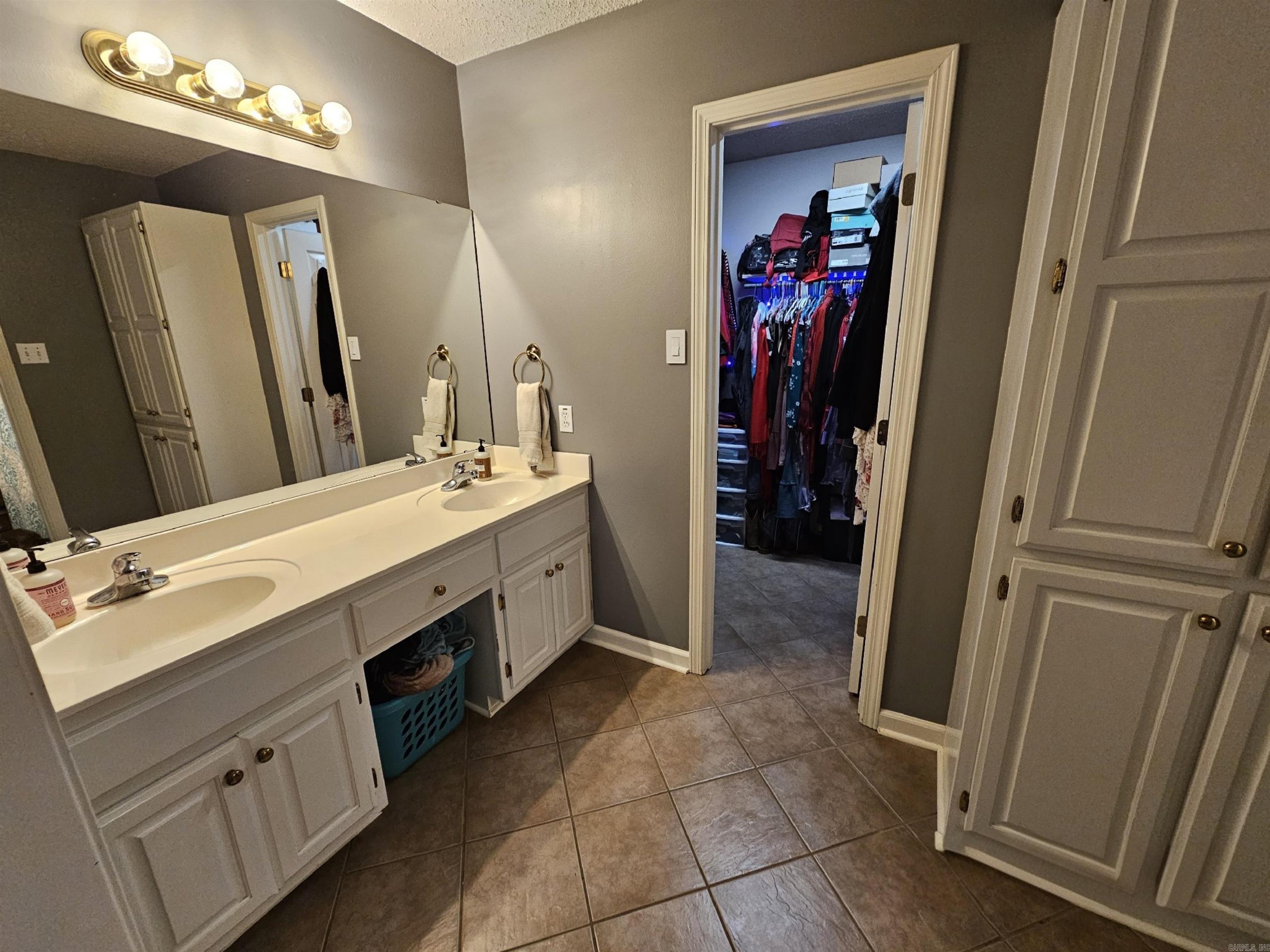 HEIGHTS - Residential