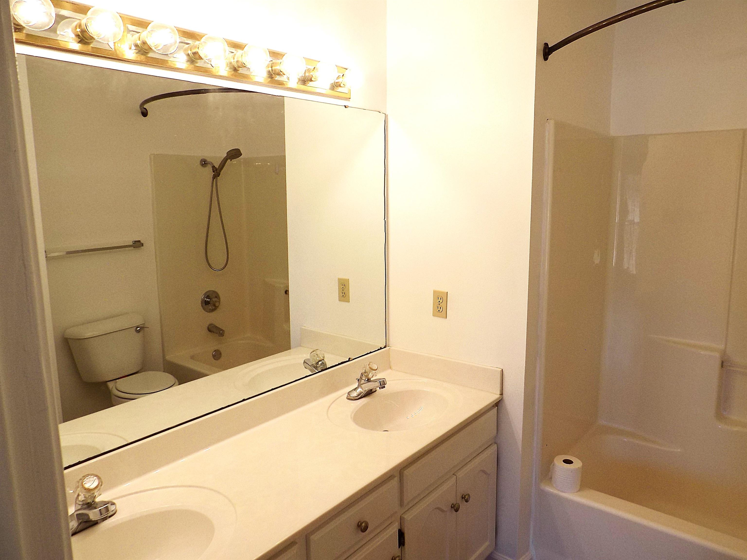 HUNTER HEIGHTS - Residential