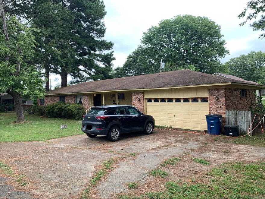 OPPORTUNITY FOR FIRST HOME BUYERS or INVESTOR! Put some sweat equity into this property to build your dream home or earn a profit. It is located in a very quiet neighborhood on a dead-end street. The lot looks bigger than a half acre. Sold AS-IS. This house is located less than one mile from the interstate.