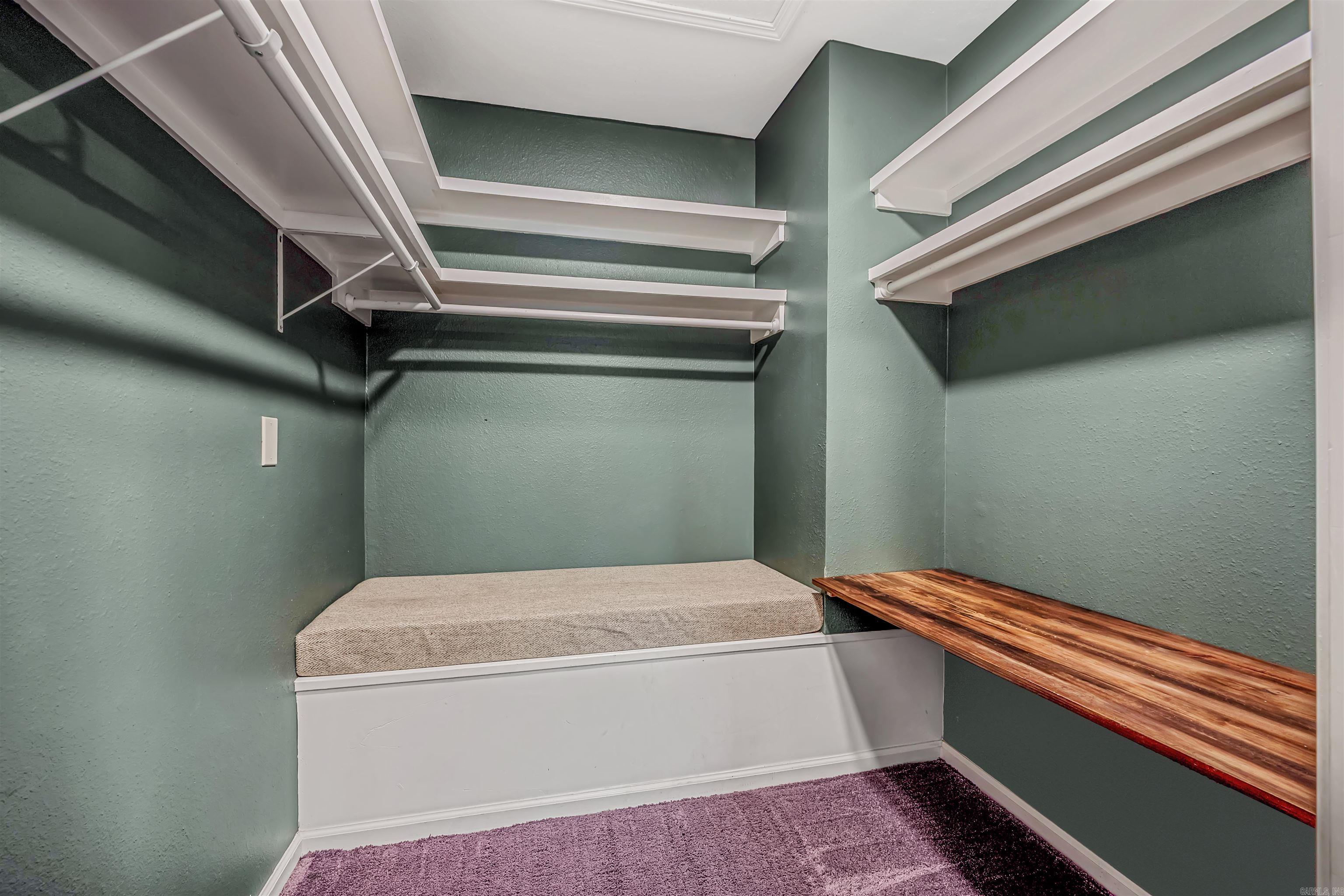 WHISPERING HILLS - Residential