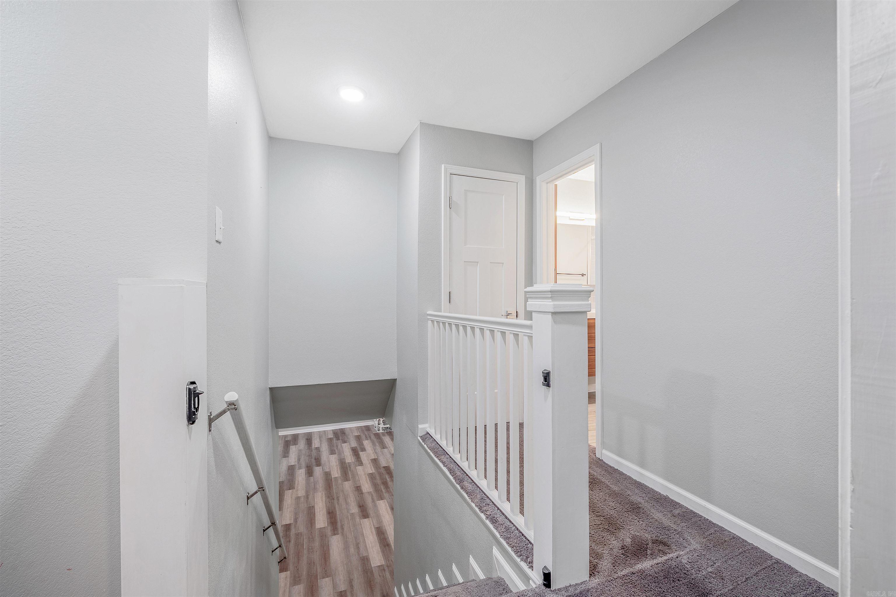 WHISPERING HILLS - Residential