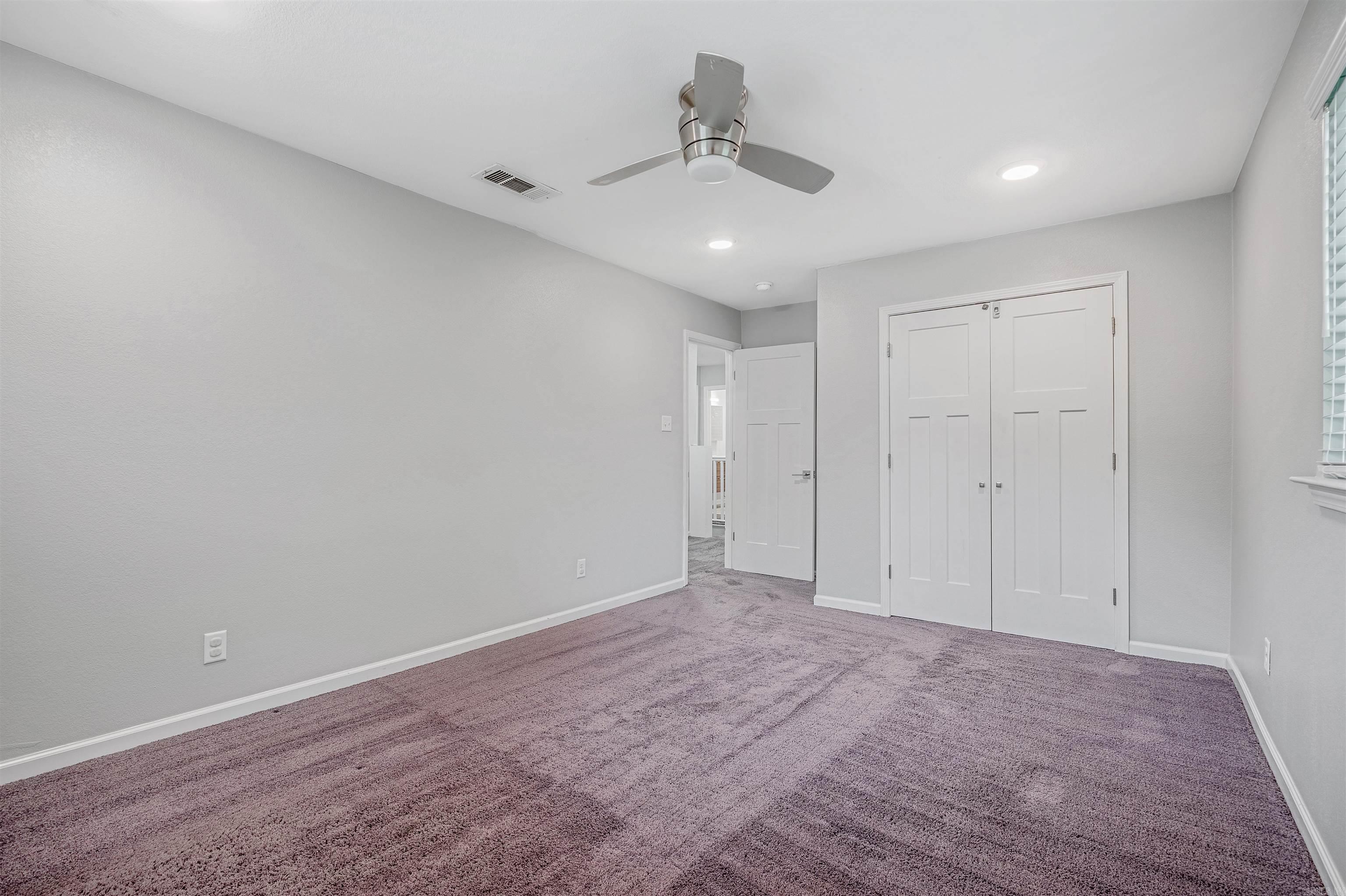 WHISPERING HILLS - Residential