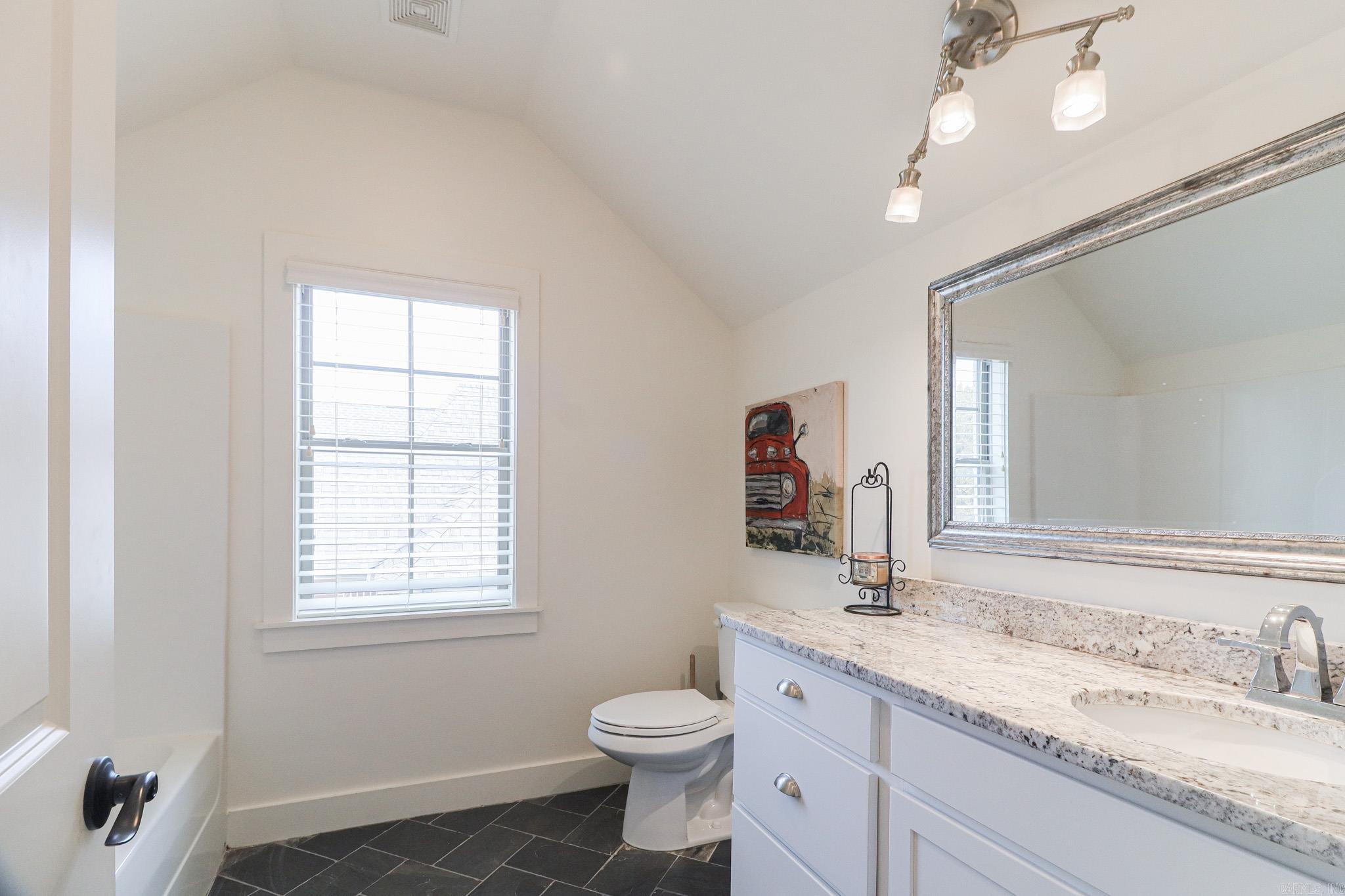 BARRINGTON PARK - Residential