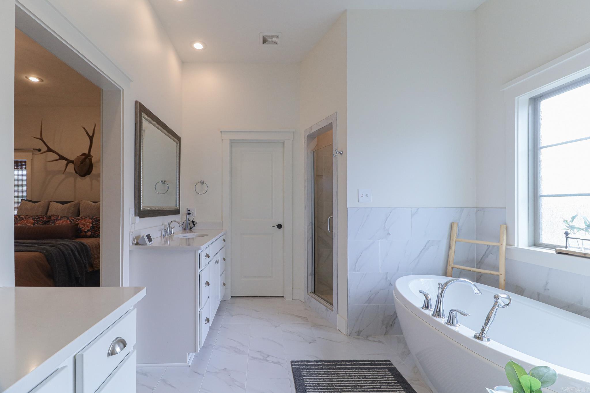 BARRINGTON PARK - Residential