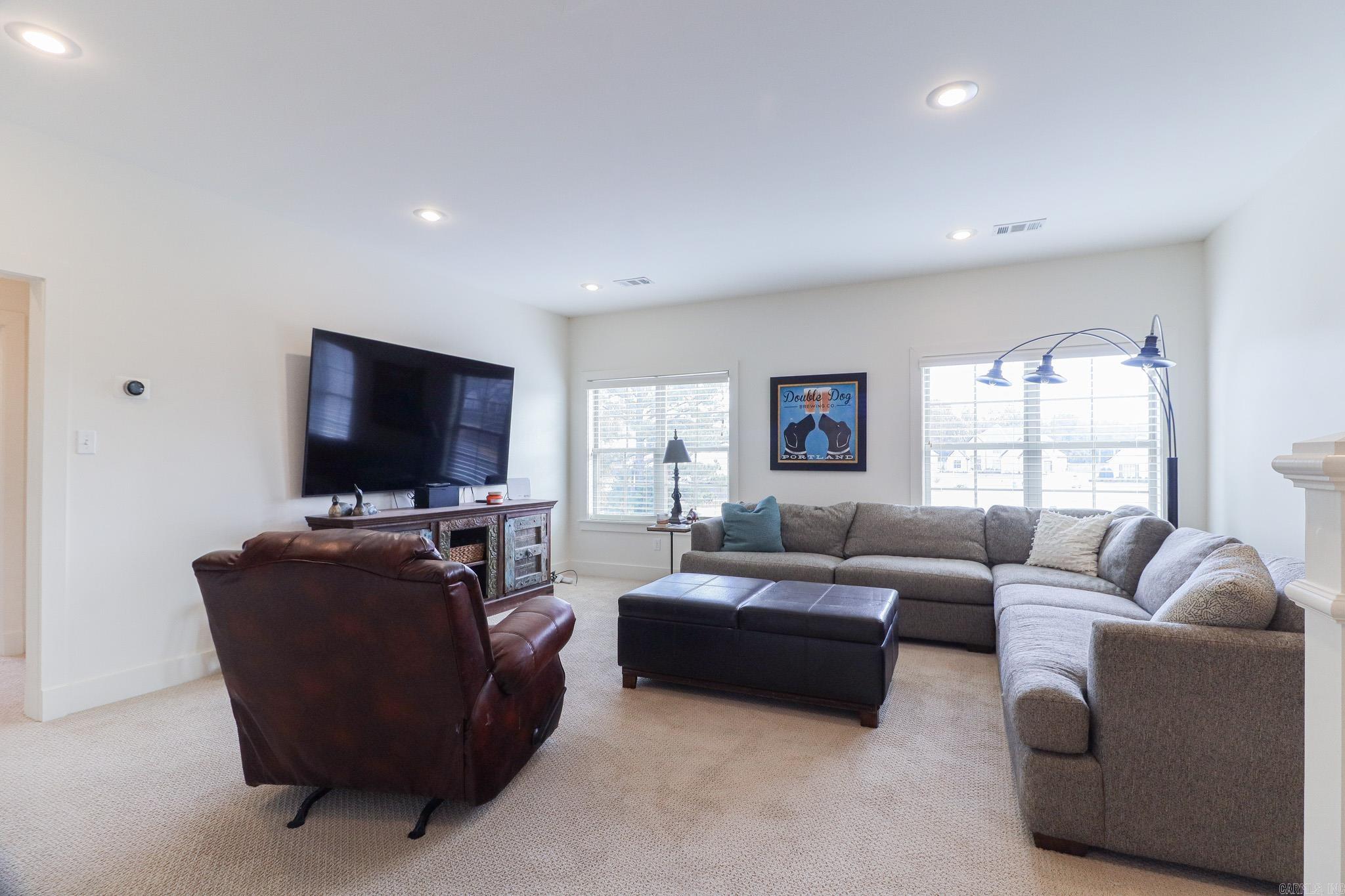 BARRINGTON PARK - Residential