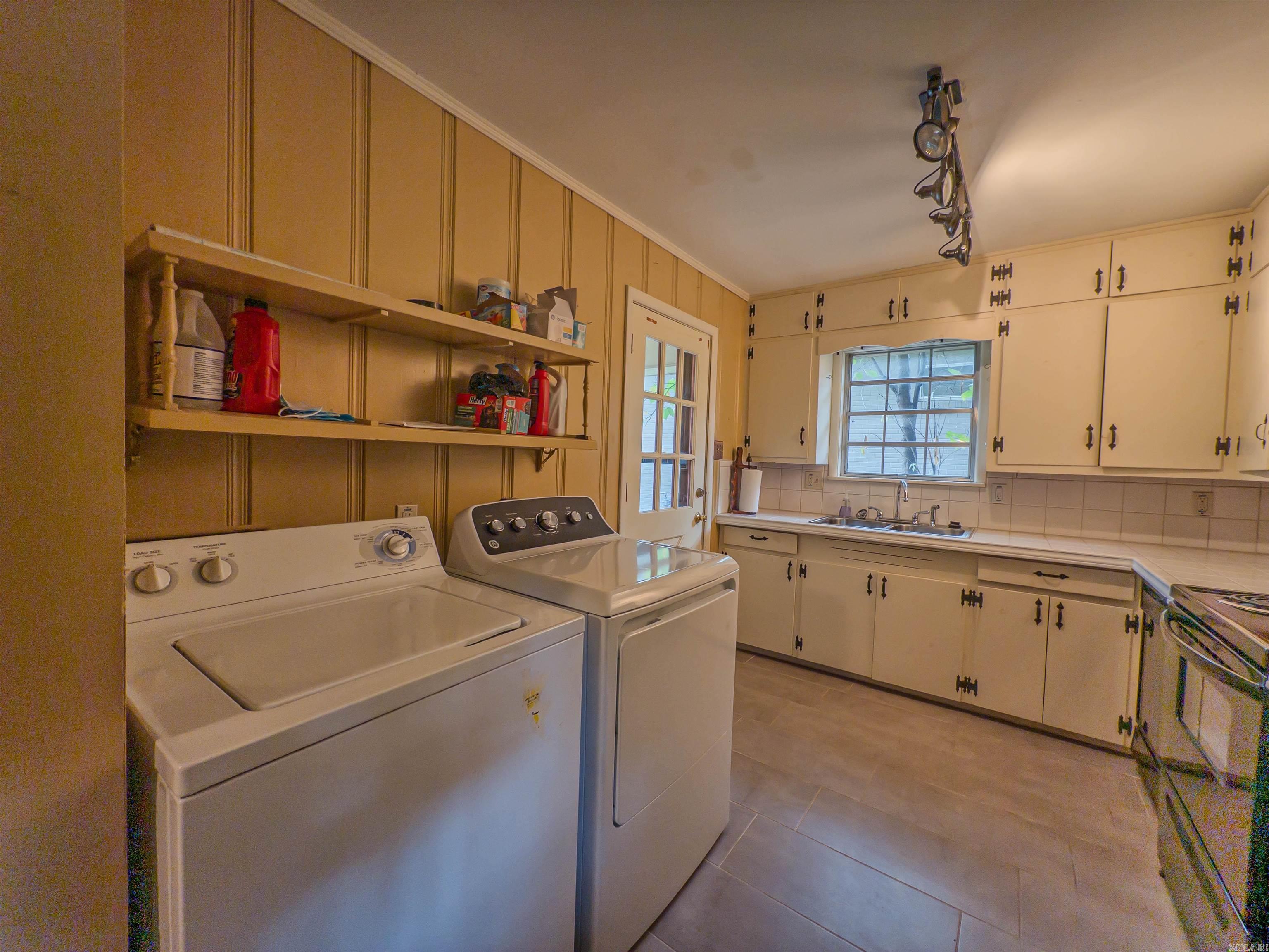 JEFFERSON HGTS - Residential