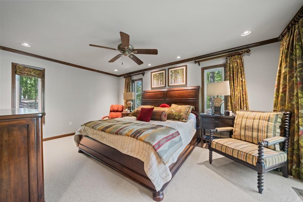 SILVER POINT CONDOS - Residential