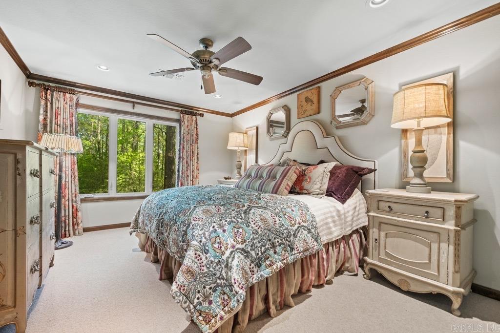 SILVER POINT CONDOS - Residential