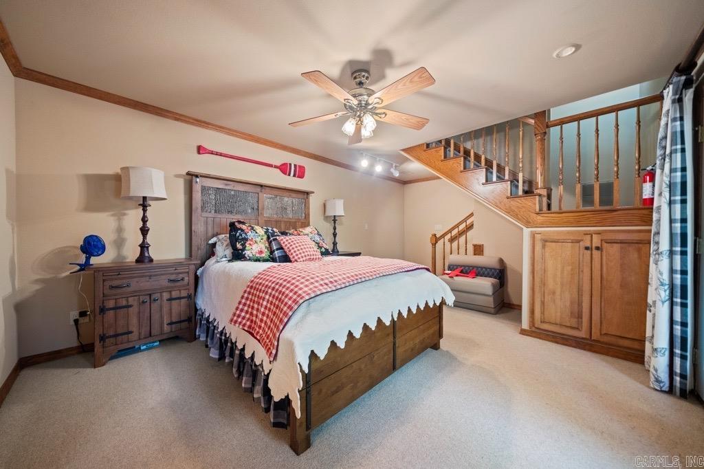 SILVER POINT CONDOS - Residential