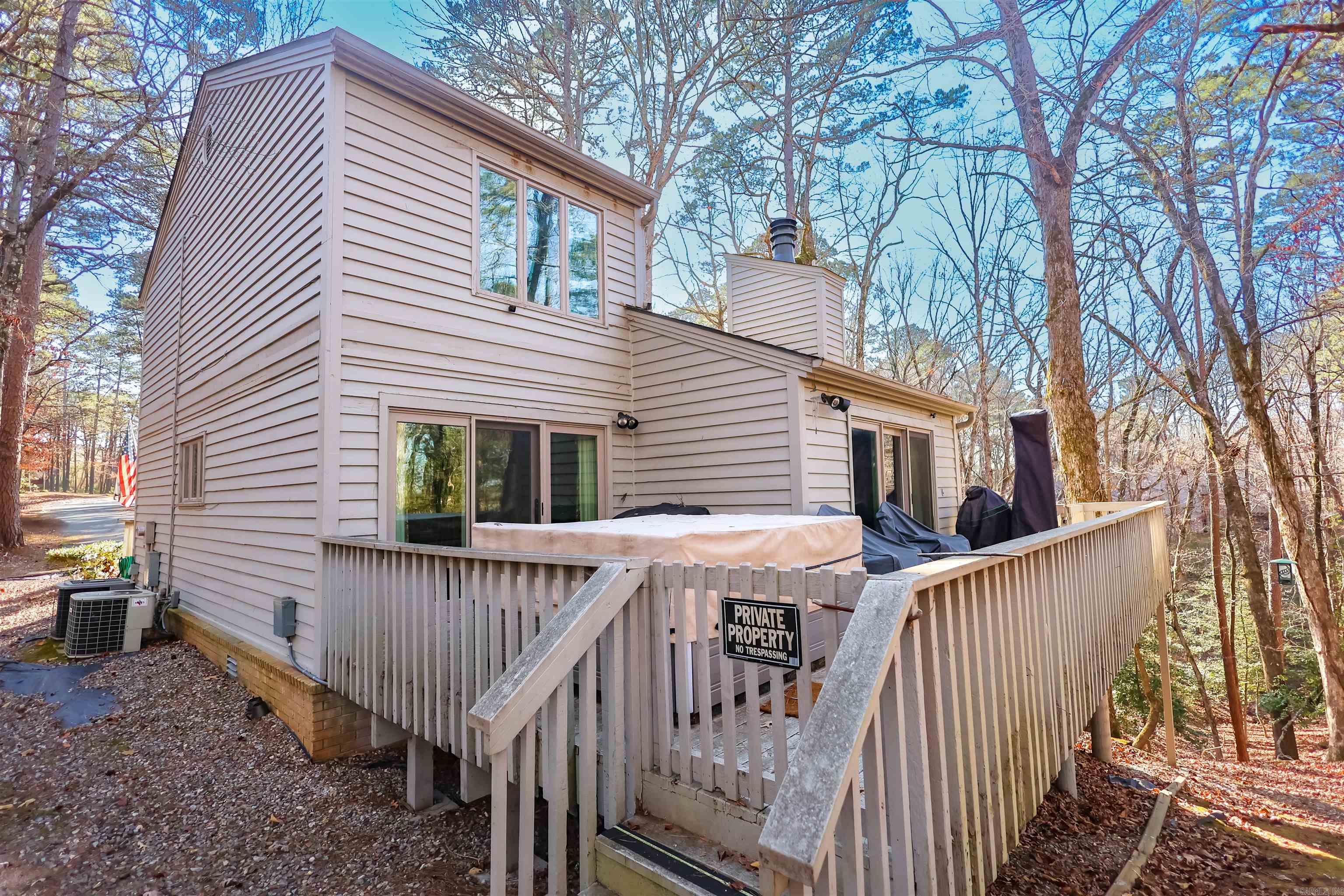 SILVER POINT CONDOS - Residential