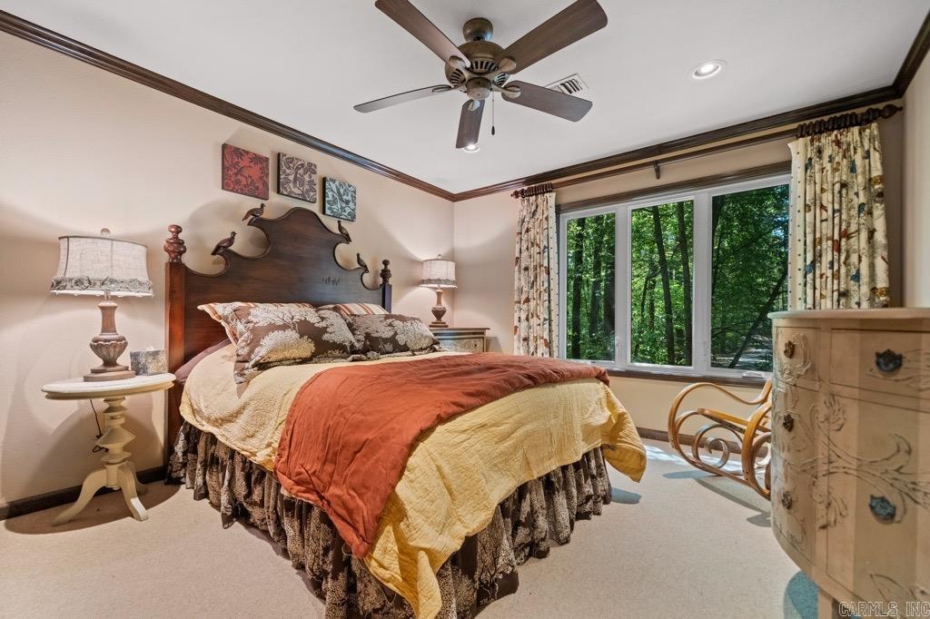 SILVER POINT CONDOS - Residential