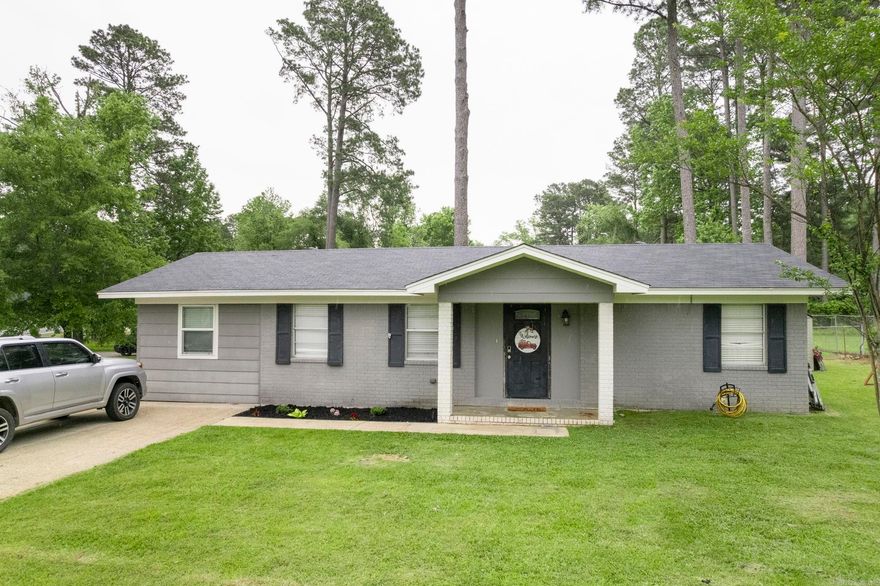 Updated charmer in the heart of Sheridan. This three bedroom, one bath home has an open concept floor plan with two living areas. This home has several updates including an outdoor shed, new flooring, updated bathroom, and new paint, making it low maintenance. Roof was replaced this year! This home is conveniently located near Highway 70 and 167 and sits on a corner lot.